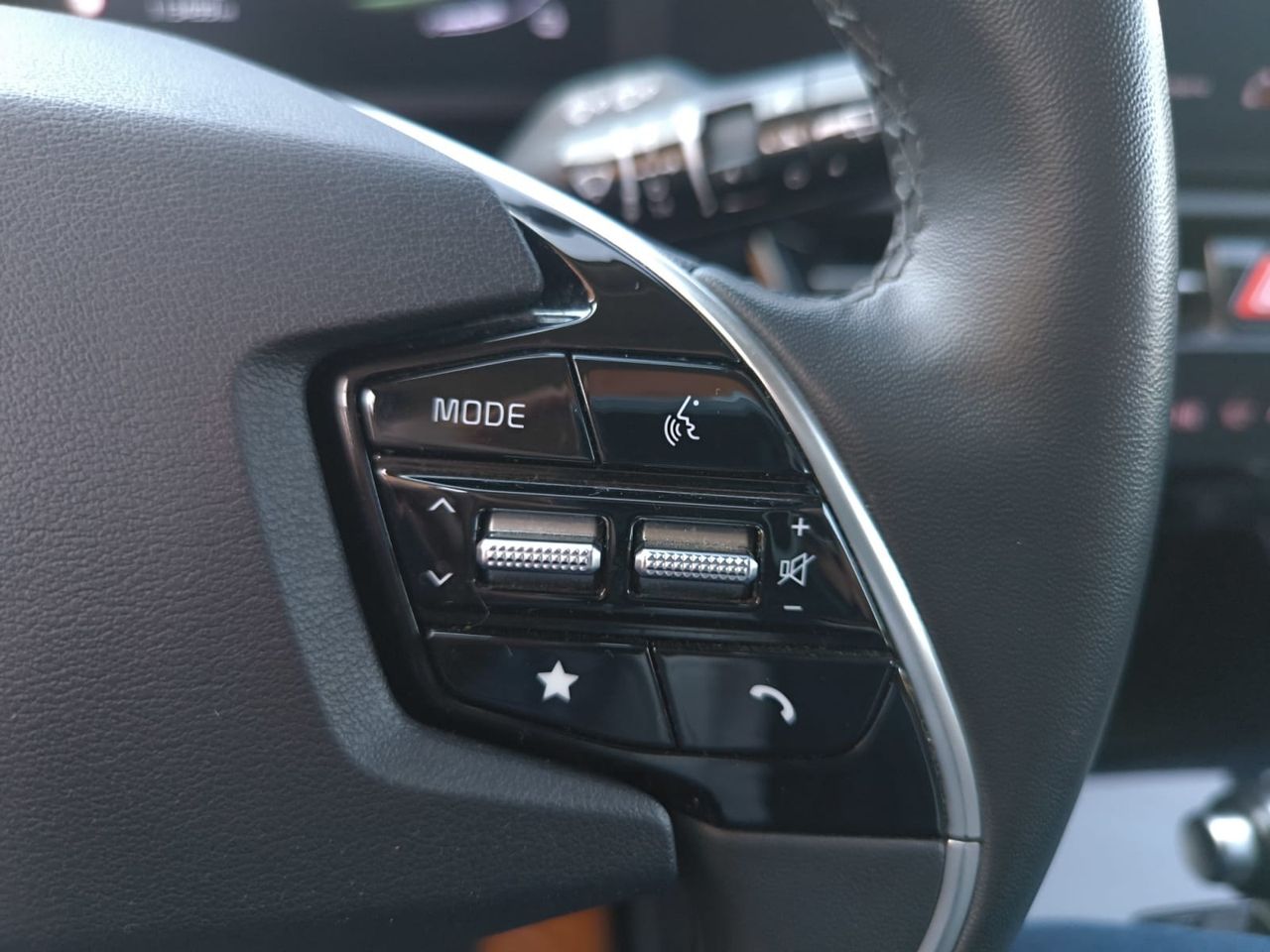 Kia Niro 1.6 GDI HEV 141 CV CONCEPT  - Foto 2