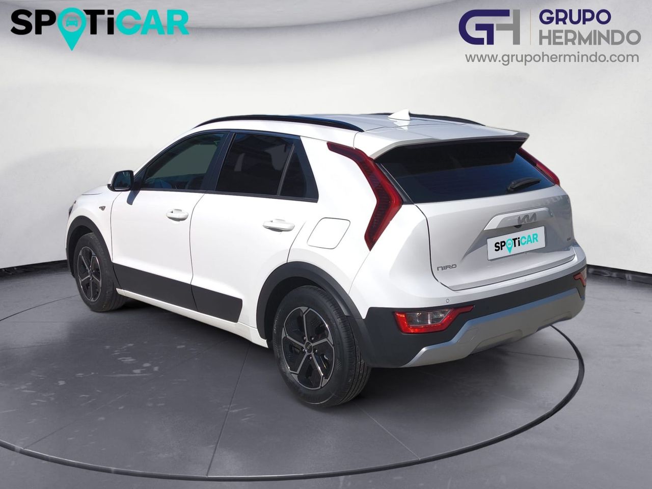 Kia Niro 1.6 GDI HEV 141 CV CONCEPT  - Foto 2