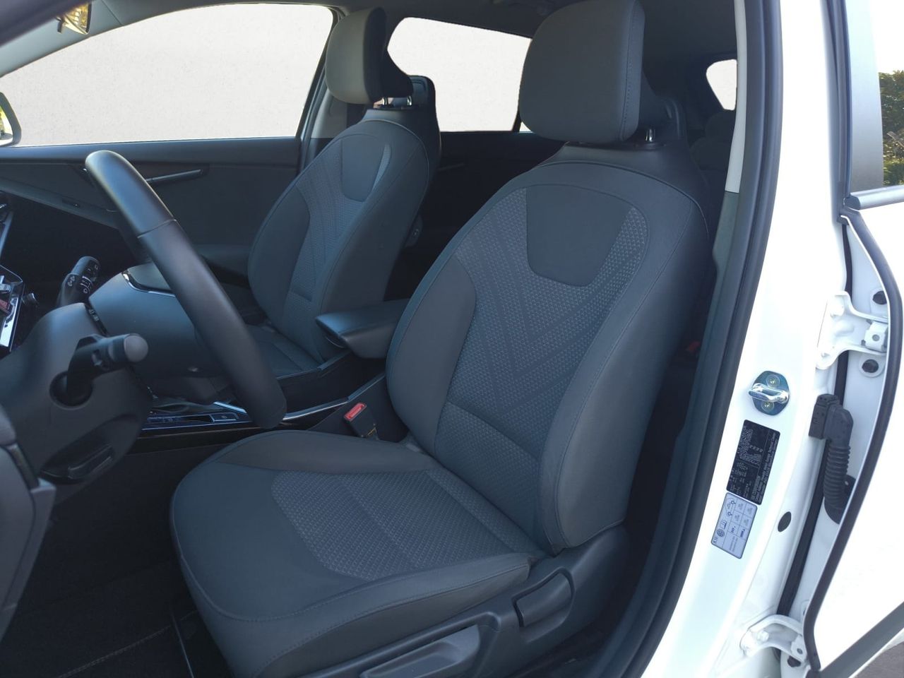 Kia Niro 1.6 GDI HEV 141 CV CONCEPT  - Foto 2