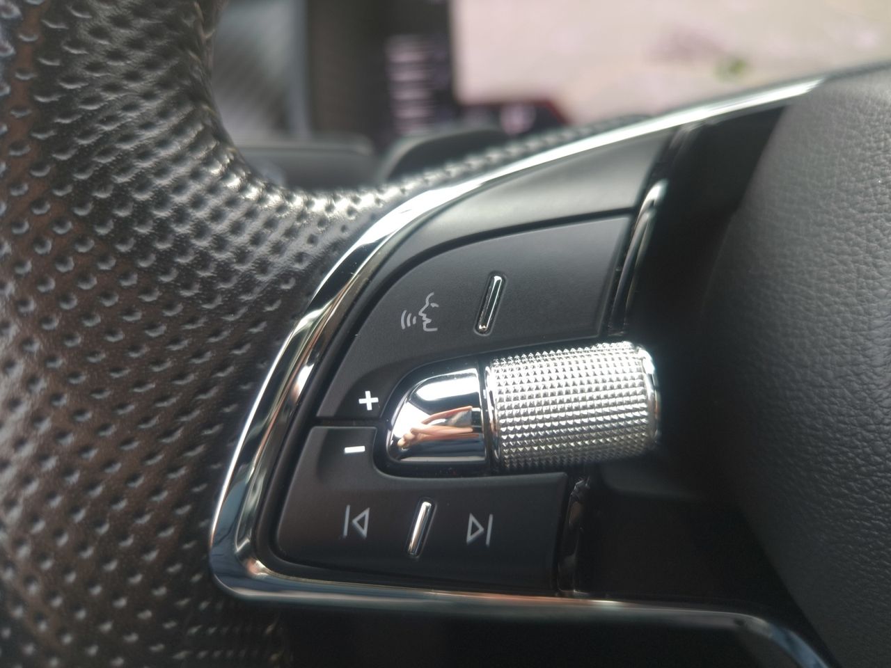 Skoda Kodiaq 2.0 TDI 150 CV DSG 4X2 SPORTLINE + PACK CONFORT 7 PLAZAS  - Foto 2