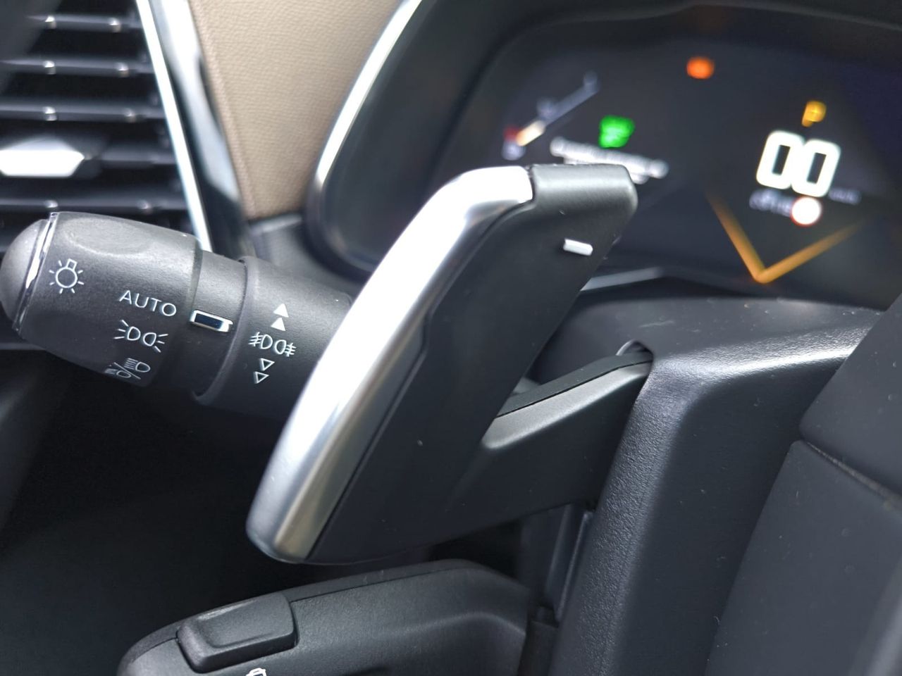 DS DS 7 CROSSBACK BLUE HDI 130 AUT SO CHIC  - Foto 2