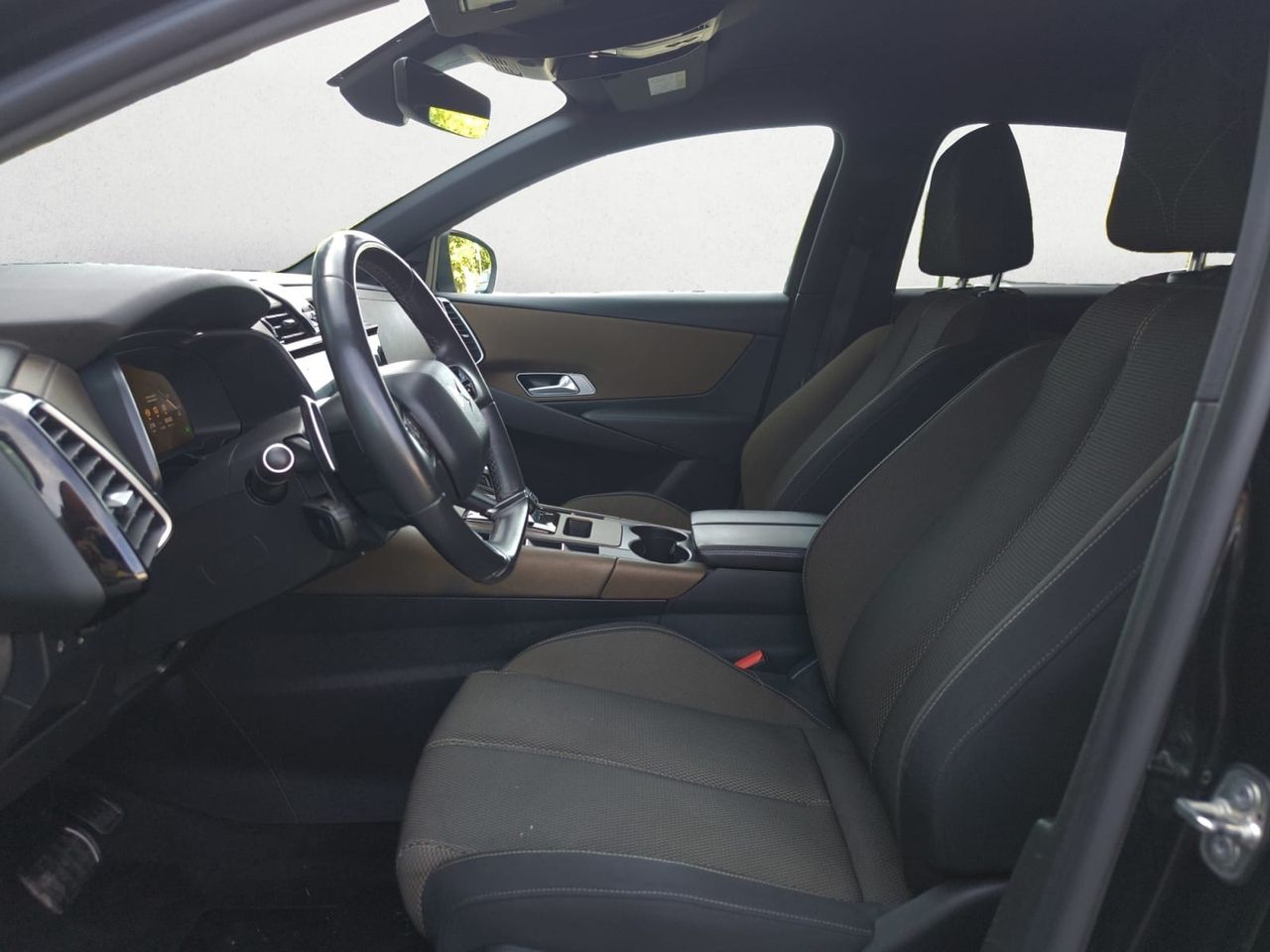 DS DS 7 CROSSBACK BLUE HDI 130 AUT SO CHIC  - Foto 2