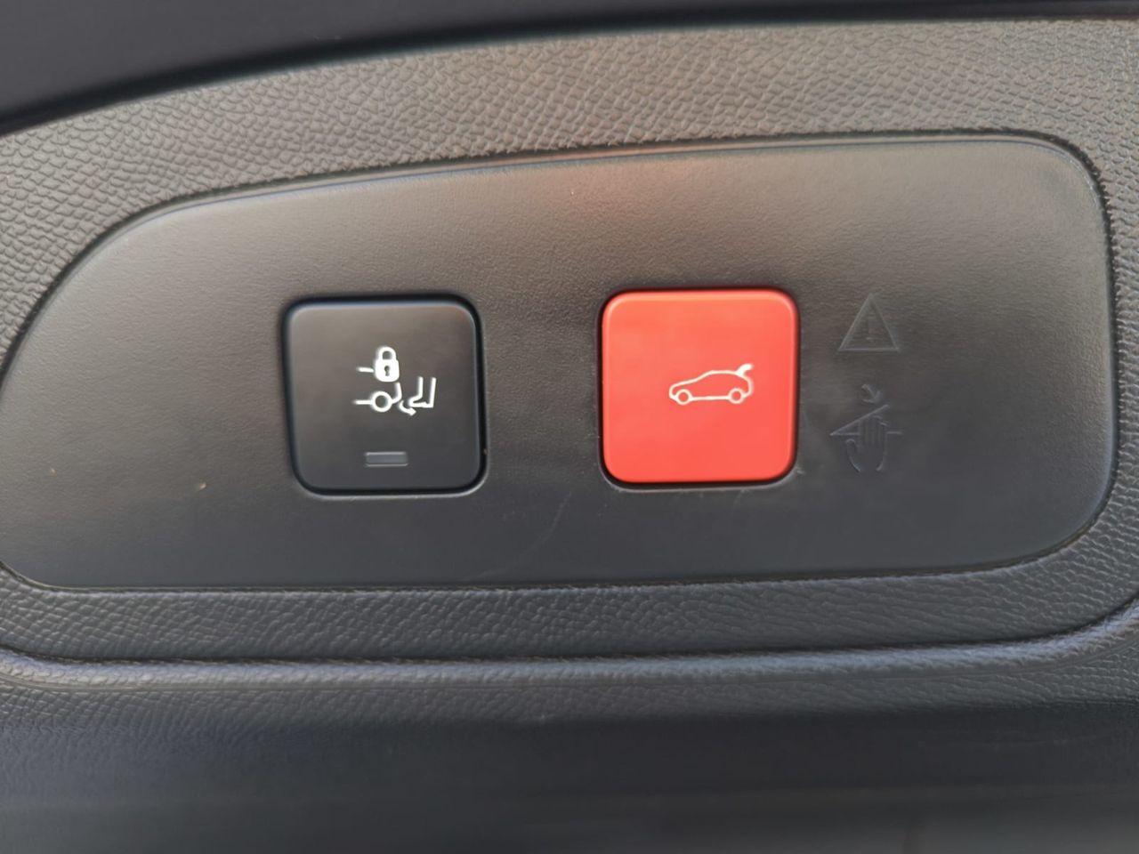 DS DS 7 CROSSBACK BLUE HDI 130 AUT SO CHIC  - Foto 2