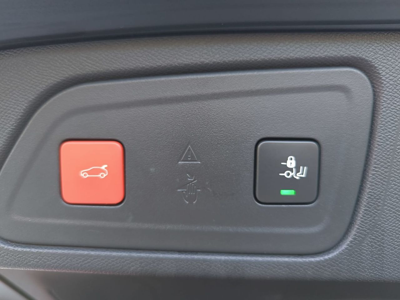 Citroën C5 Aircross HYBRID 225 e-EAT8 SHINE  - Foto 2