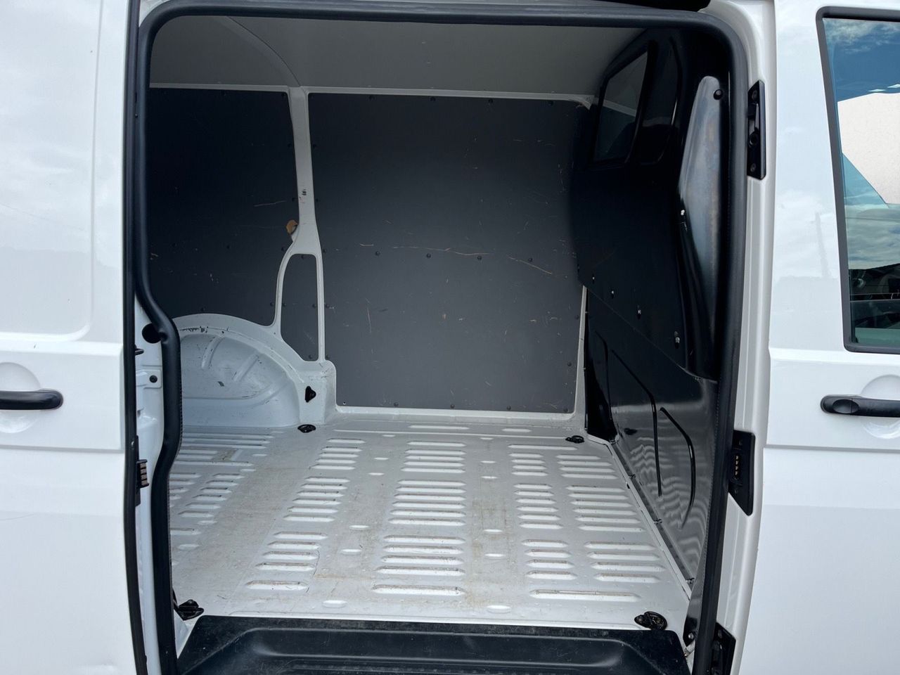 Volkswagen Transporter FG BATALLA CORTA TDI 110 CV  - Foto 2