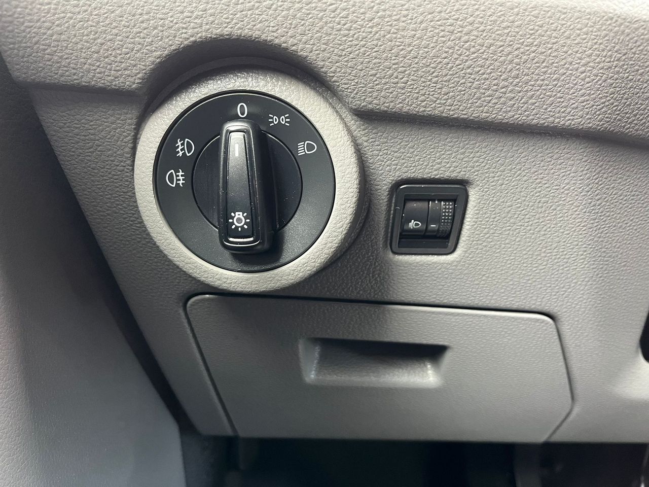 Volkswagen Transporter FG BATALLA CORTA TDI 110 CV  - Foto 2