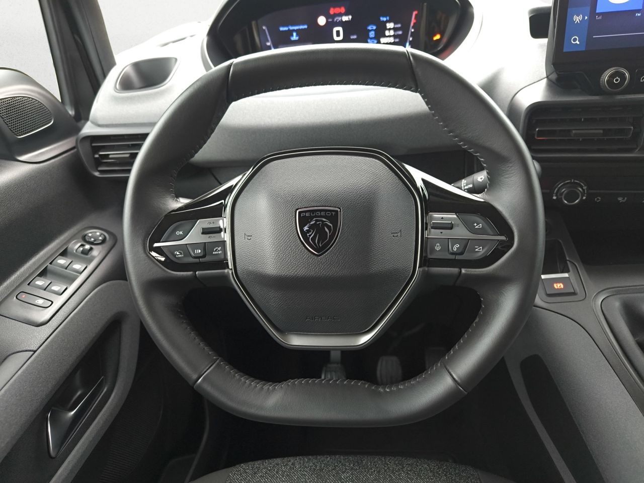 Peugeot Rifter ALLURE BUSINESS STANDARD BLUE HDI 100 CV  - Foto 2