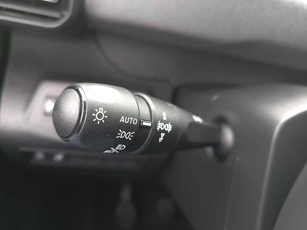 Peugeot Rifter ALLURE BUSINESS STANDARD BLUE HDI 100 CV  - Foto 2