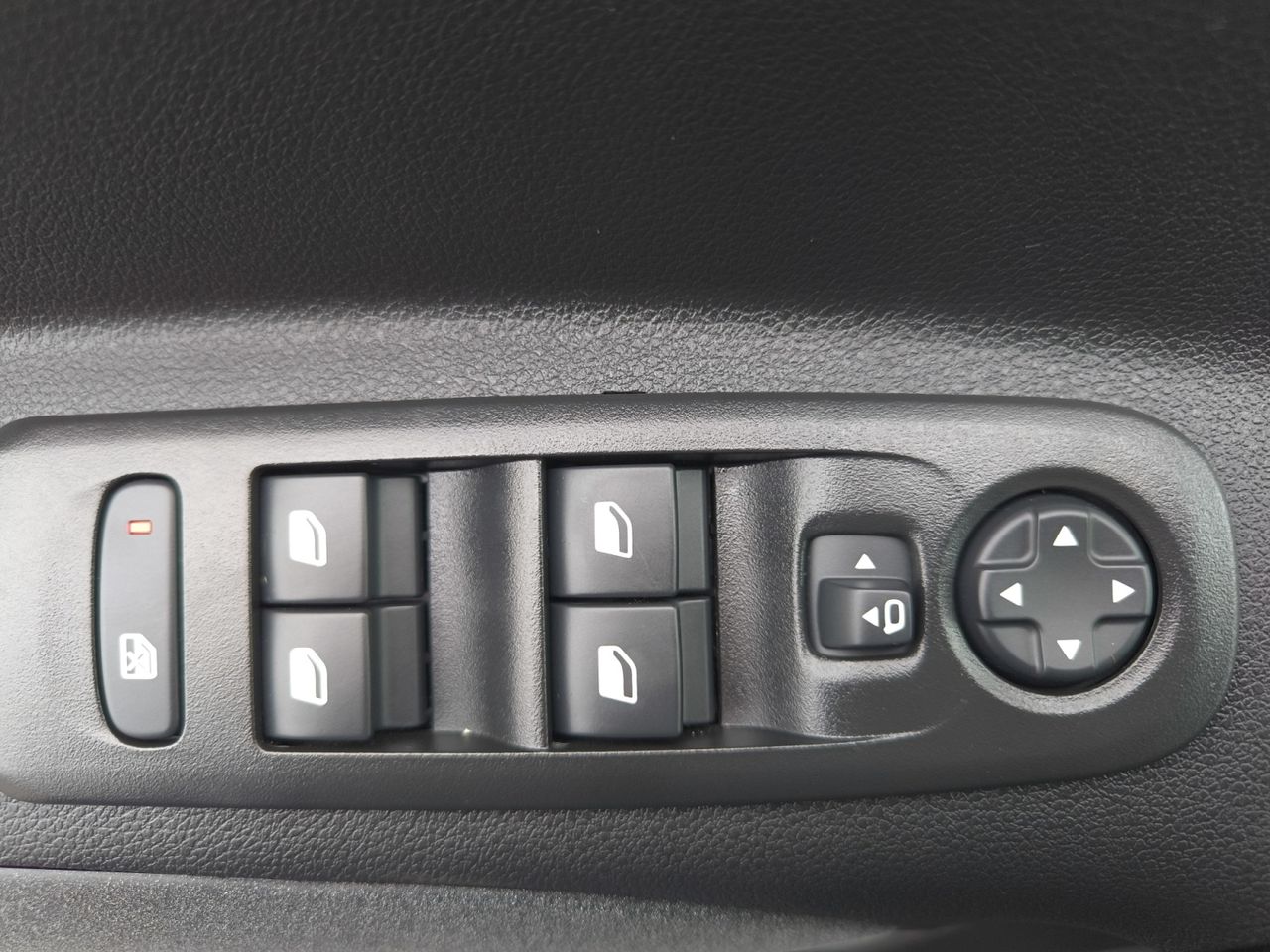 Peugeot Rifter ALLURE BUSINESS STANDARD BLUE HDI 100 CV  - Foto 2