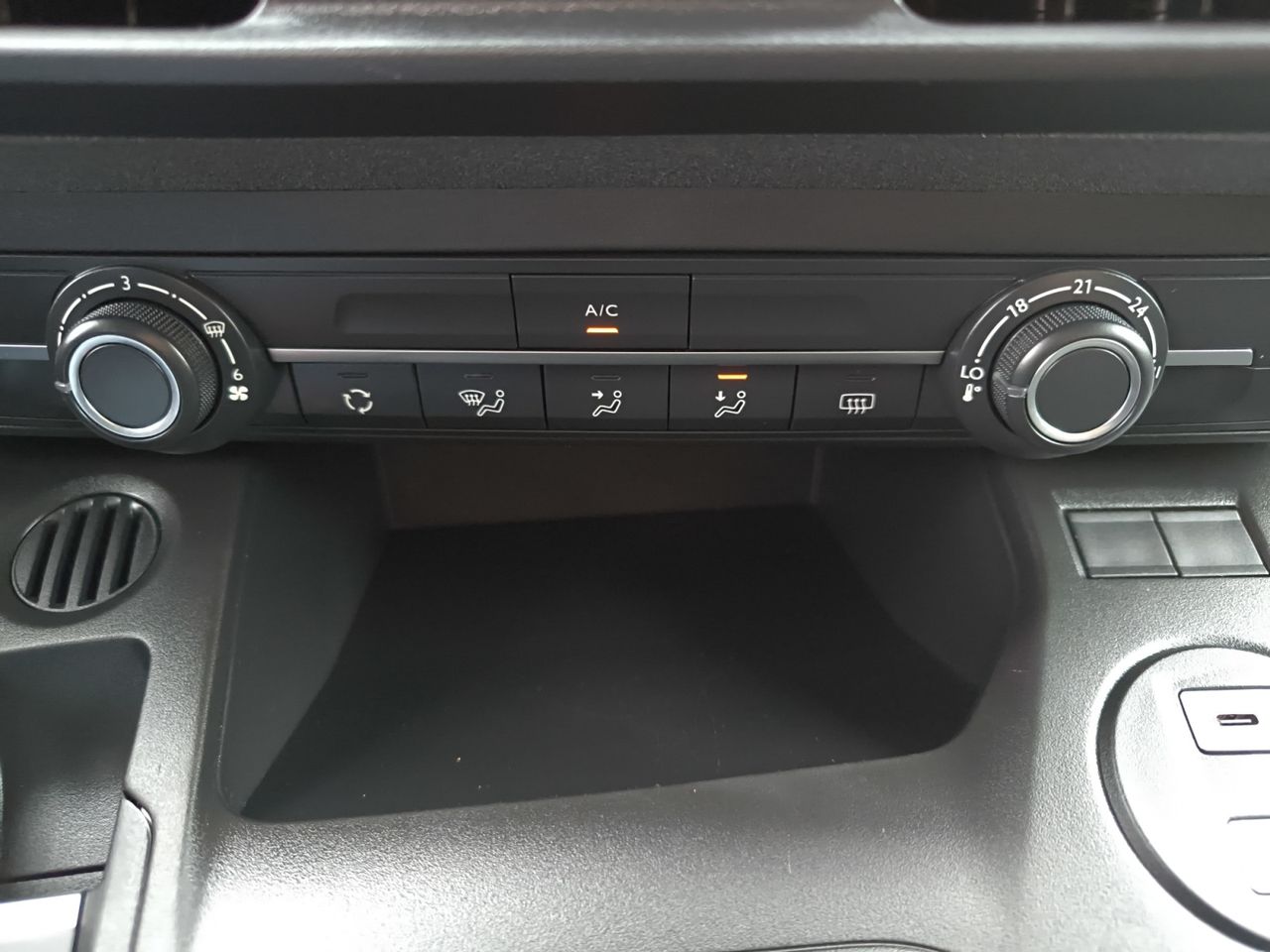 Peugeot Rifter ALLURE BUSINESS STANDARD BLUE HDI 100 CV  - Foto 2