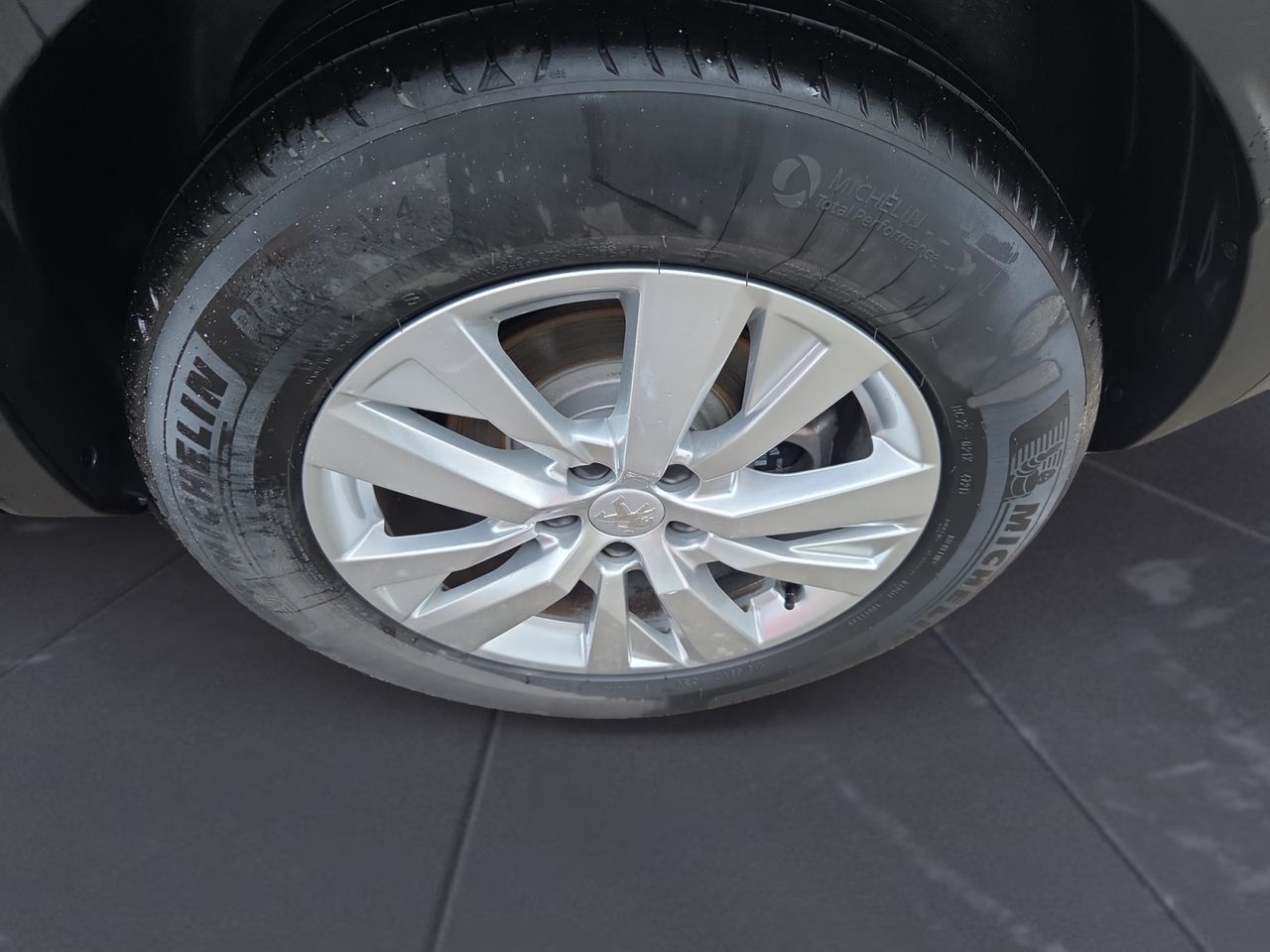 Peugeot 3008 ACTIVE PURE TECH 130 CV   - Foto 2