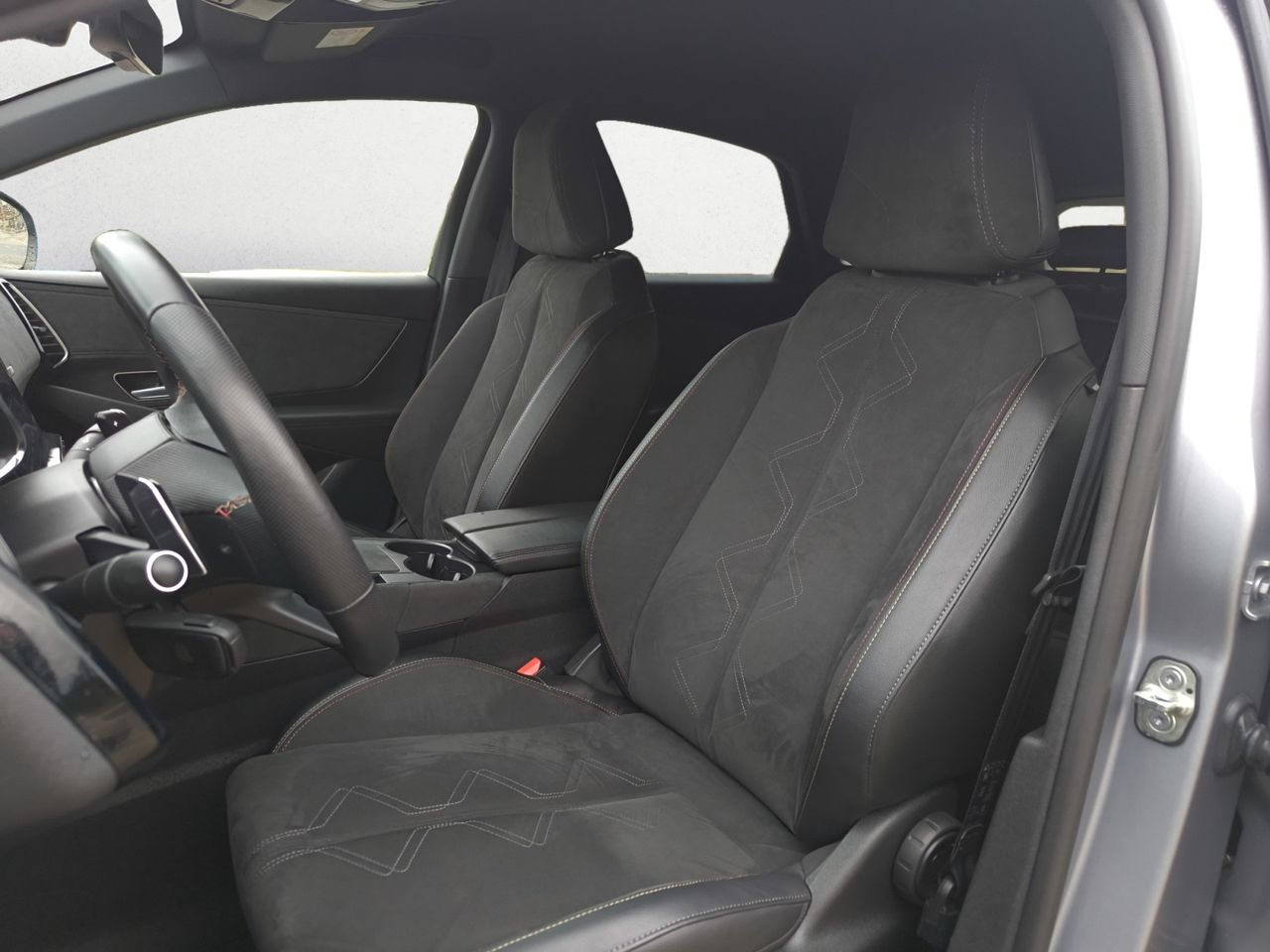 DS DS 7 Crossback E TENSE 300 4X4 PERFORMANCE LINE  - Foto 2