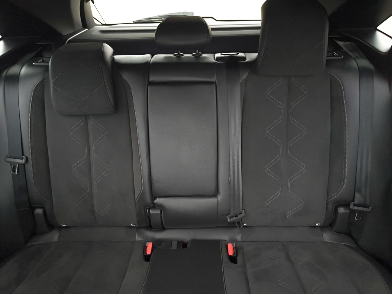 DS DS 7 Crossback E TENSE 300 4X4 PERFORMANCE LINE  - Foto 2