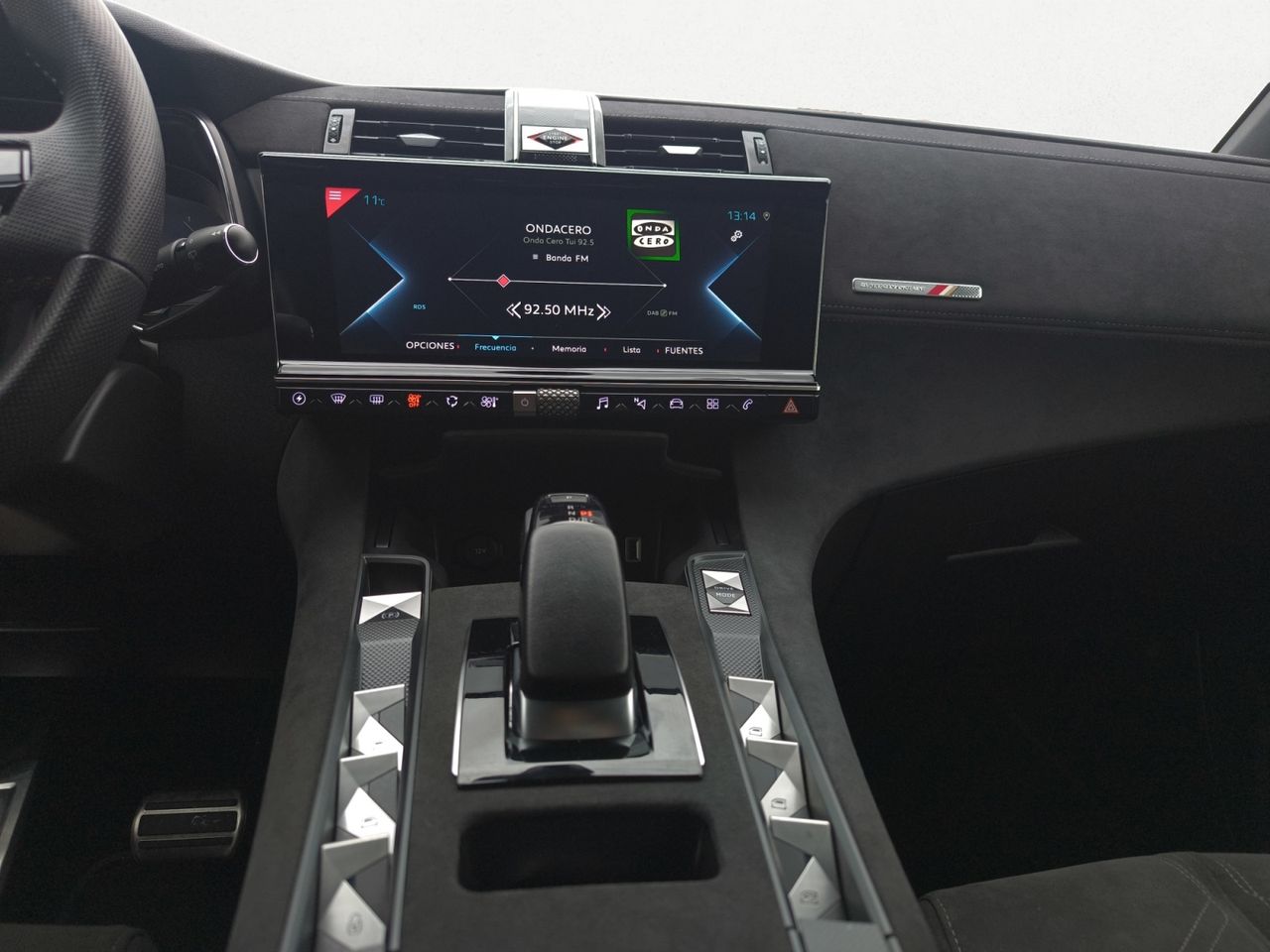 DS DS 7 Crossback E TENSE 300 4X4 PERFORMANCE LINE  - Foto 2