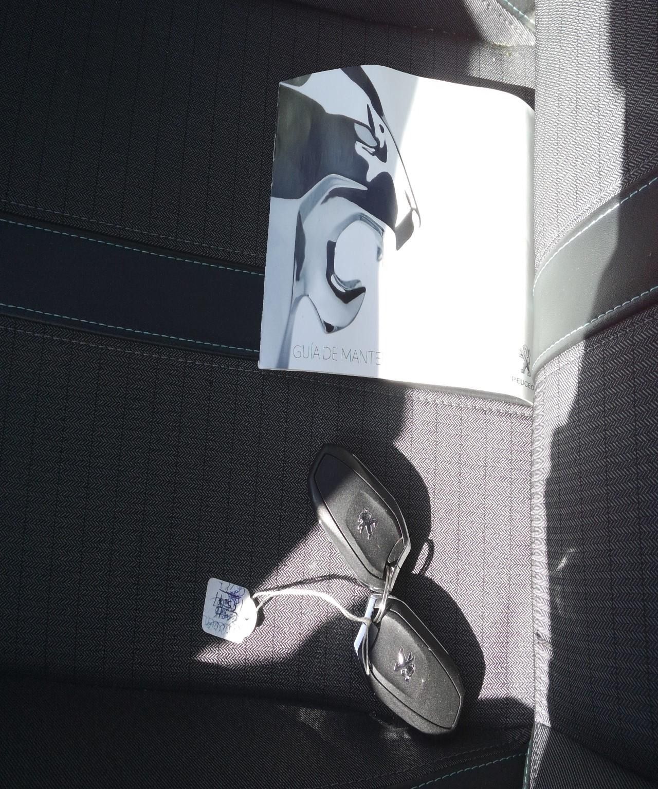 Peugeot e-208 ALLURE ELECTRICO  - Foto 2