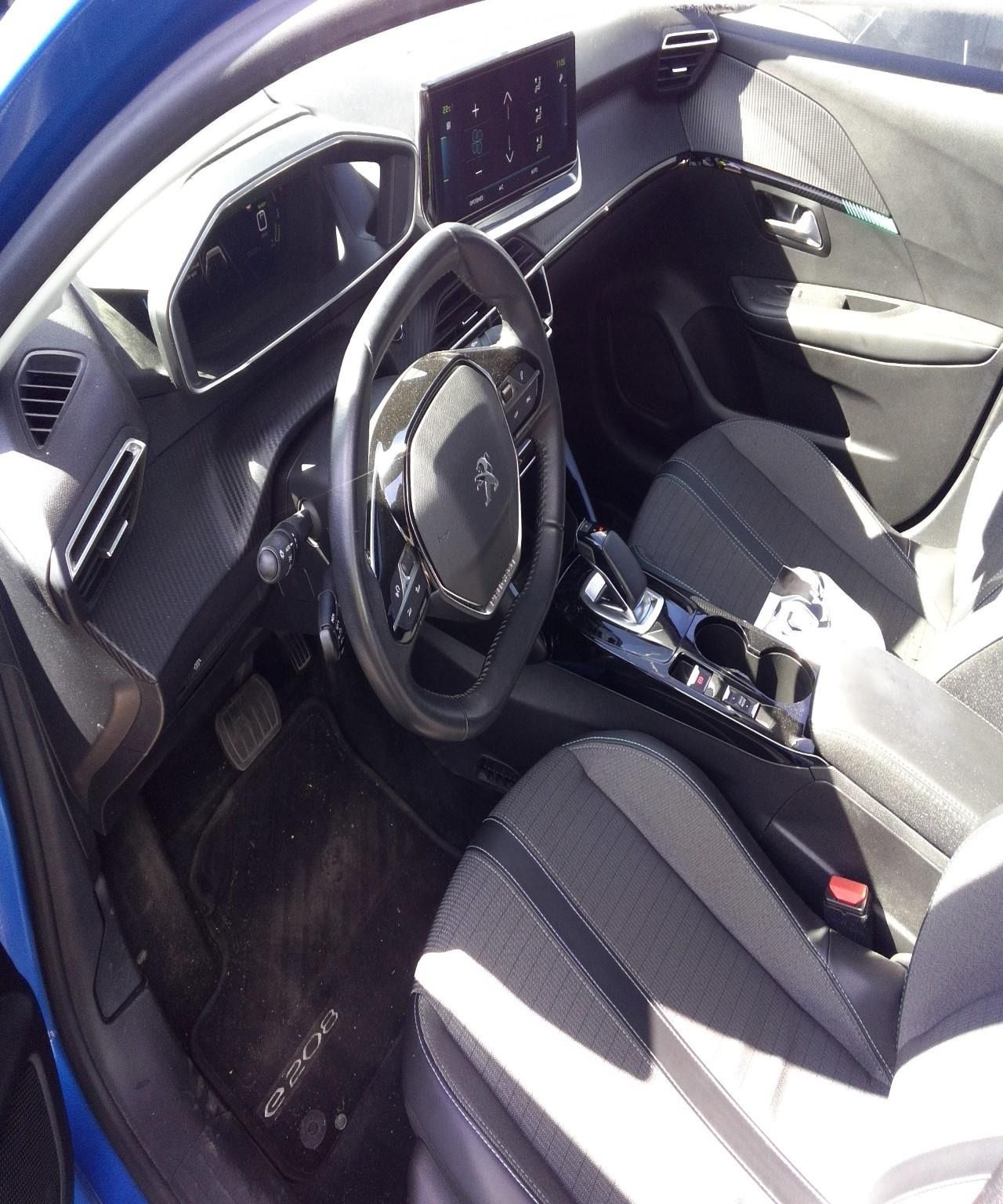 Peugeot e-208 ALLURE ELECTRICO  - Foto 2