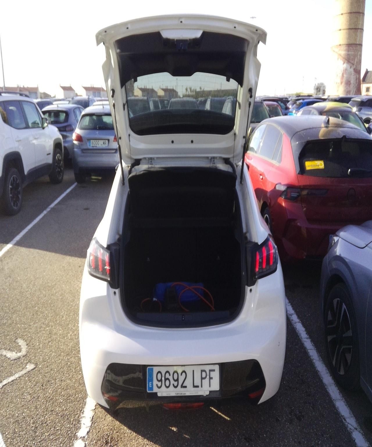 Peugeot e-208 GT ELECTRICO 136 CV  - Foto 2