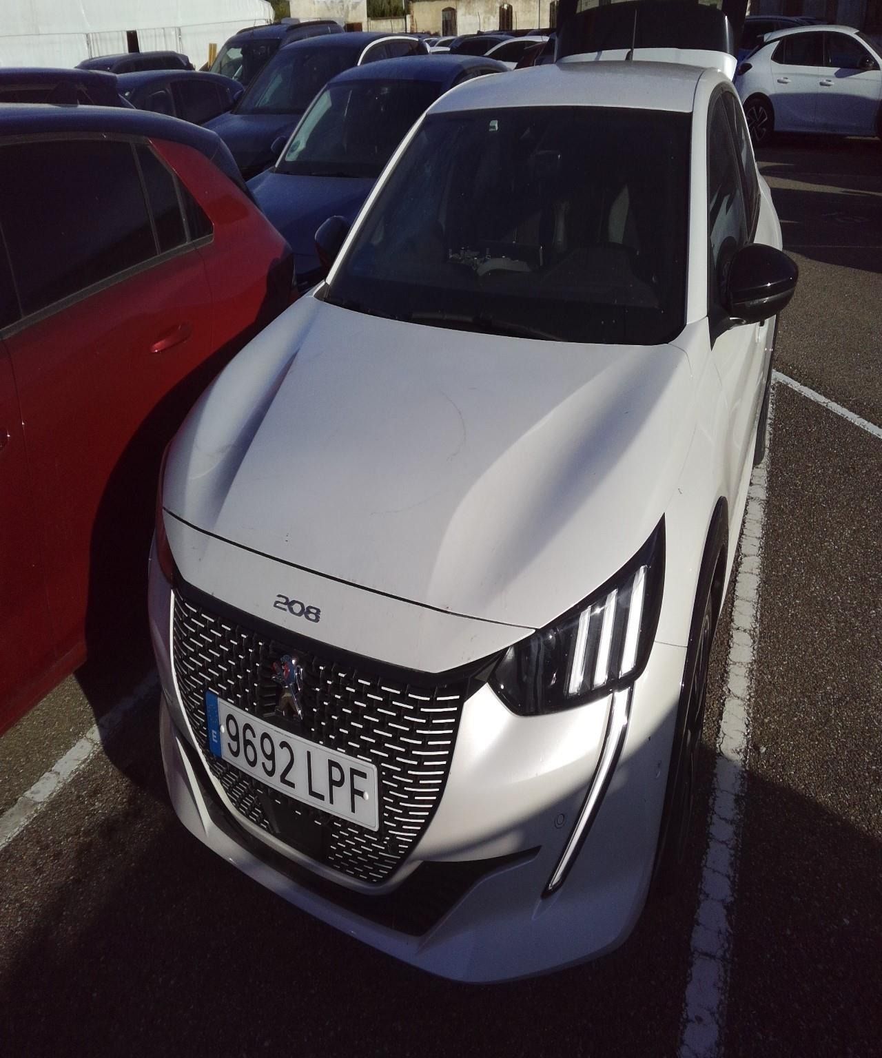 Peugeot e-208 GT ELECTRICO 136 CV  - Foto 2