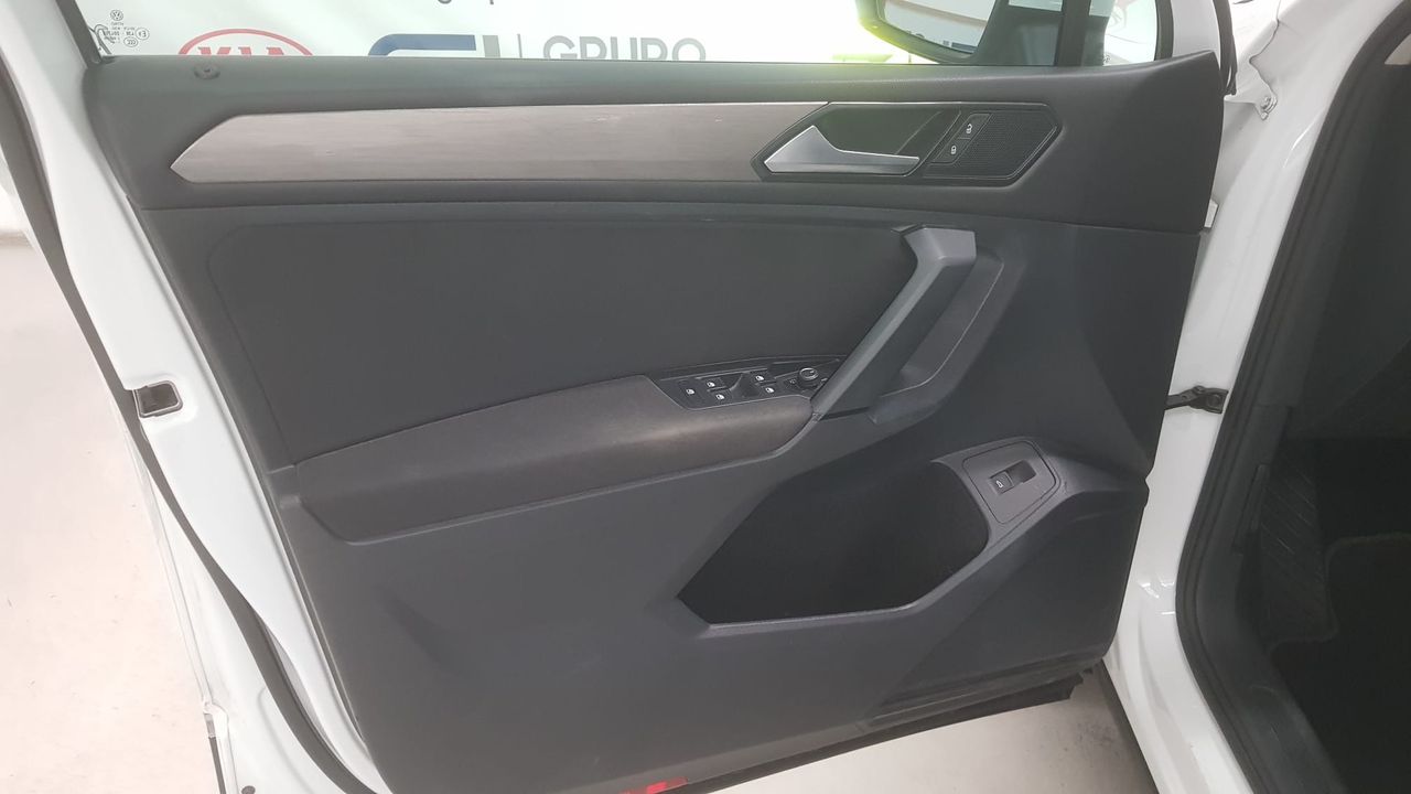 Volkswagen Tiguan ADVANCE 2.0 TDI 150 CV DSG  - Foto 2