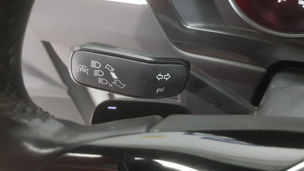 Volkswagen Tiguan ADVANCE 2.0 TDI 150 CV DSG  - Foto 2