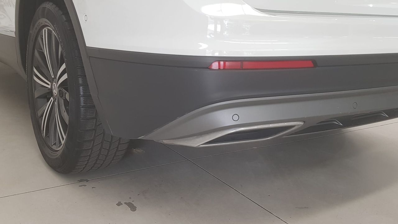Volkswagen Tiguan ADVANCE 2.0 TDI 150 CV DSG  - Foto 2