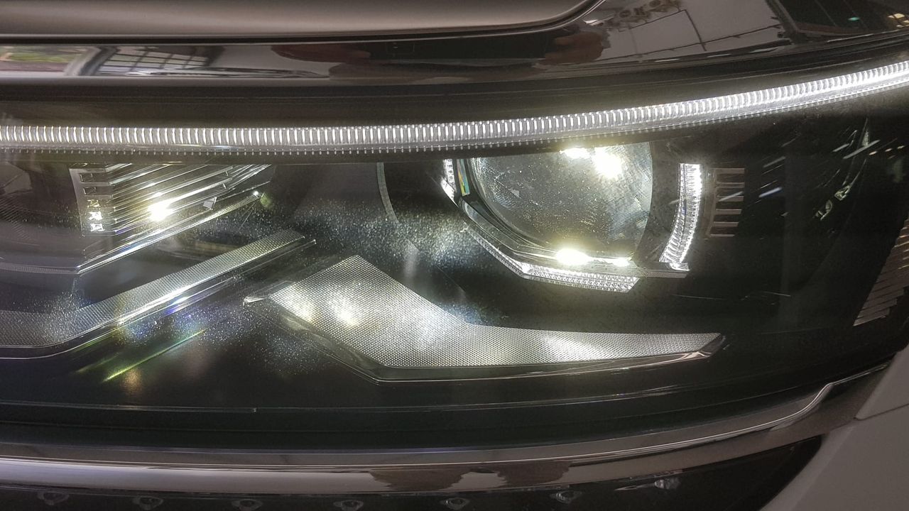 Volkswagen Tiguan ADVANCE 2.0 TDI 150 CV DSG  - Foto 2