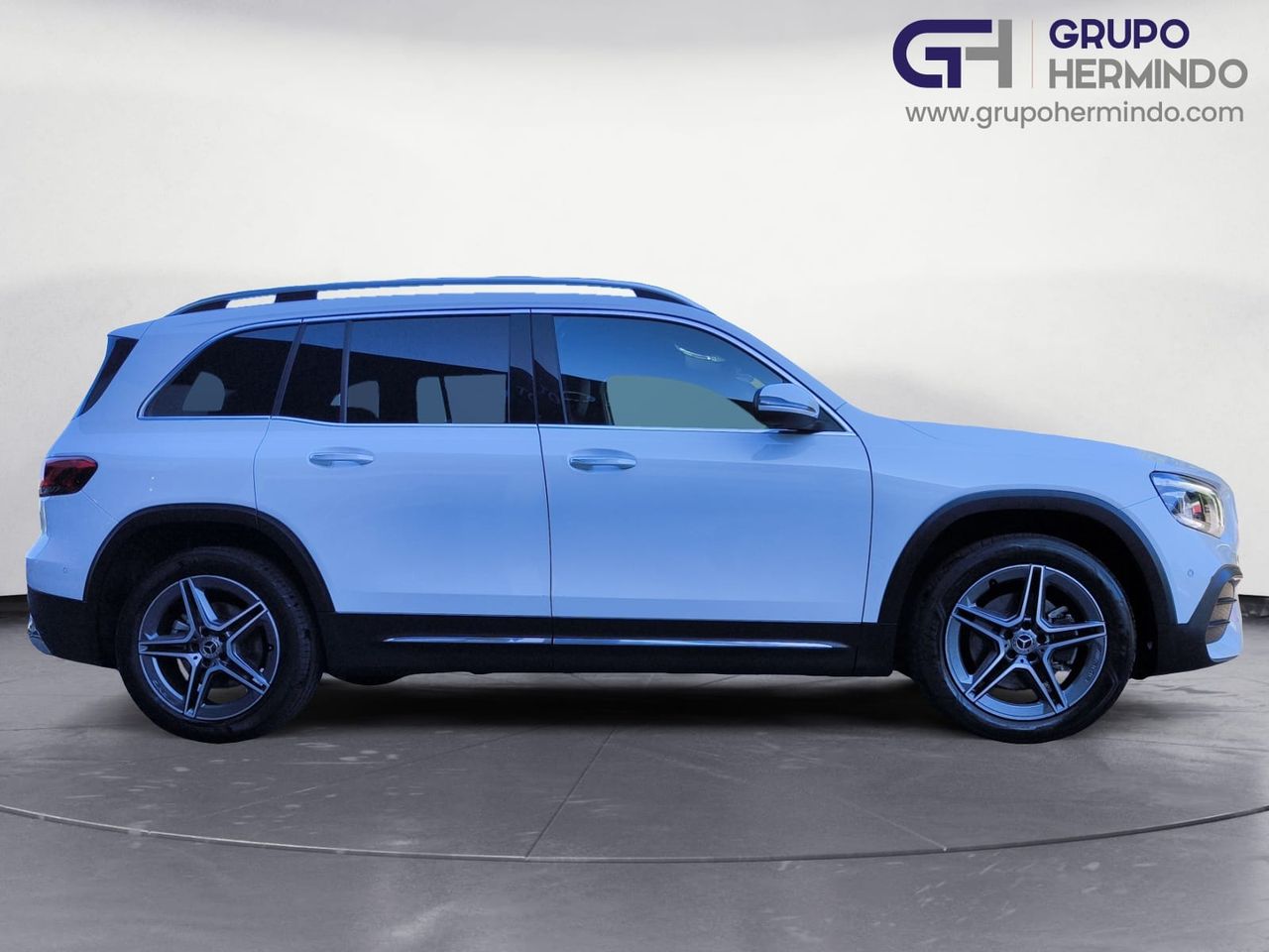 Mercedes GLB 200 D DCT 7 PLAZAS+ AMG LINE+PAQ PREMIUM+BOLA REMOLQUE  - Foto 2