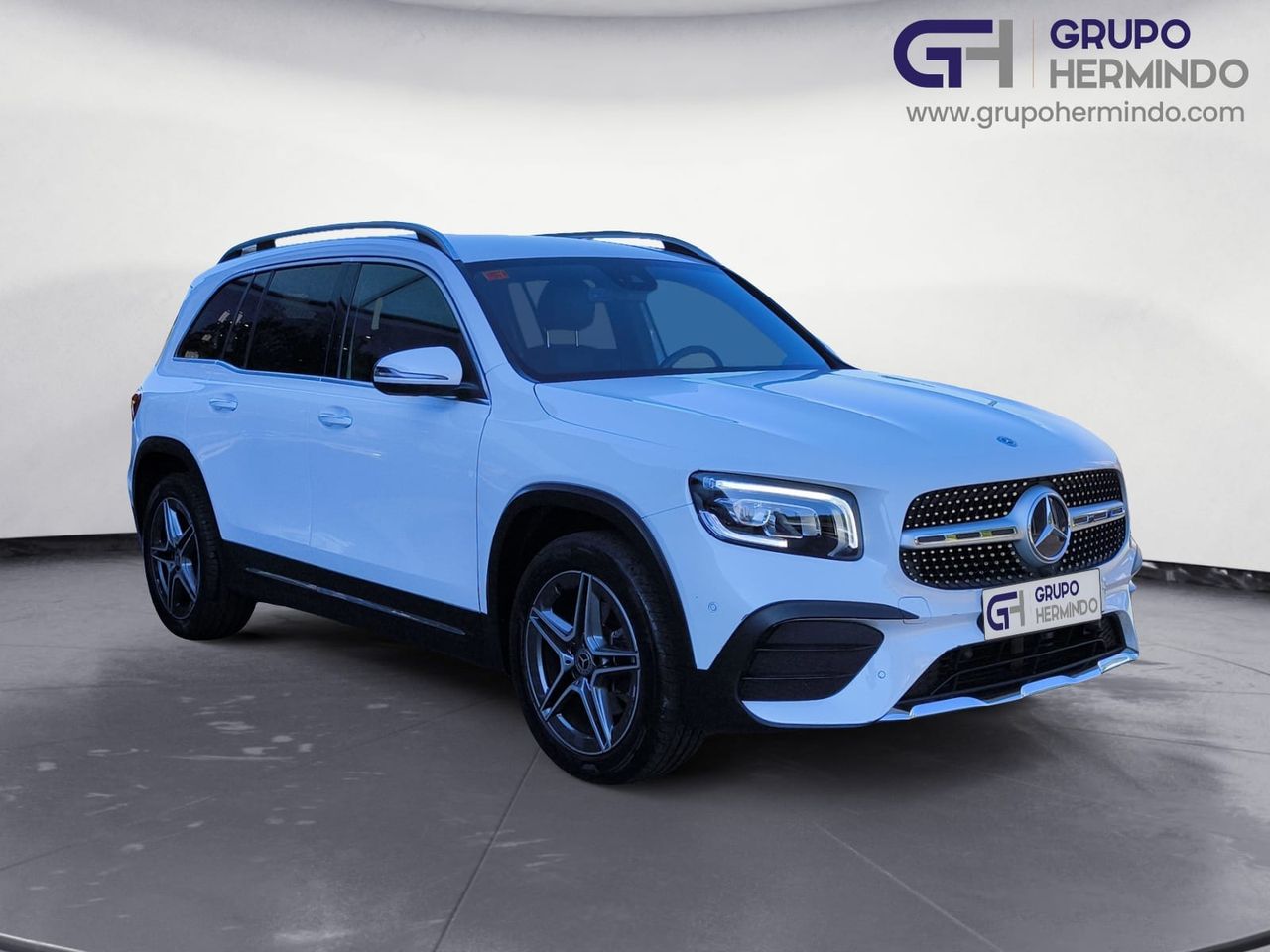Mercedes GLB 200 D DCT 7 PLAZAS+ AMG LINE+PAQ PREMIUM+BOLA REMOLQUE  - Foto 2
