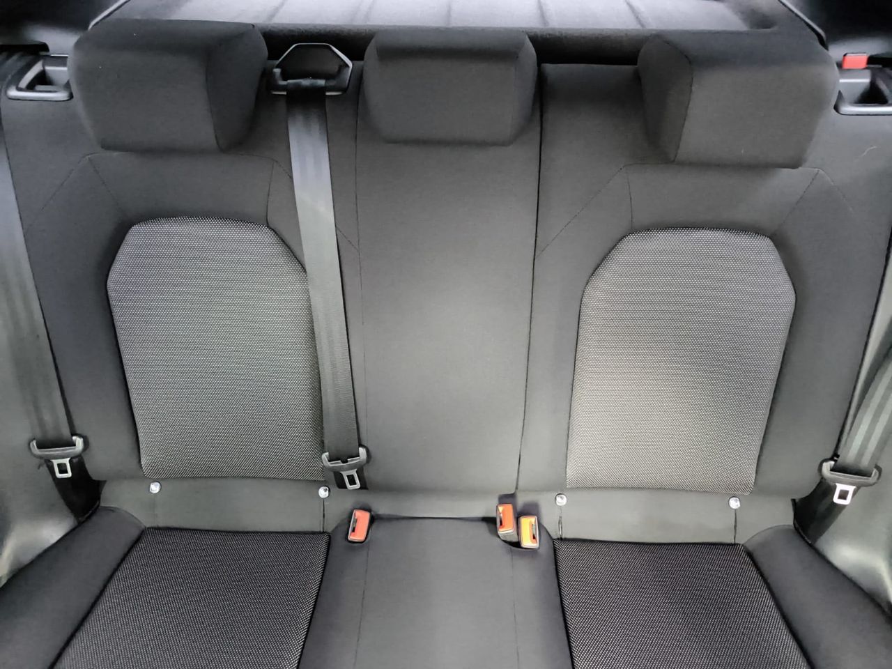 Seat Arona 1.6 TDI 95 CV STYLE  ECOMOTIVE  - Foto 2