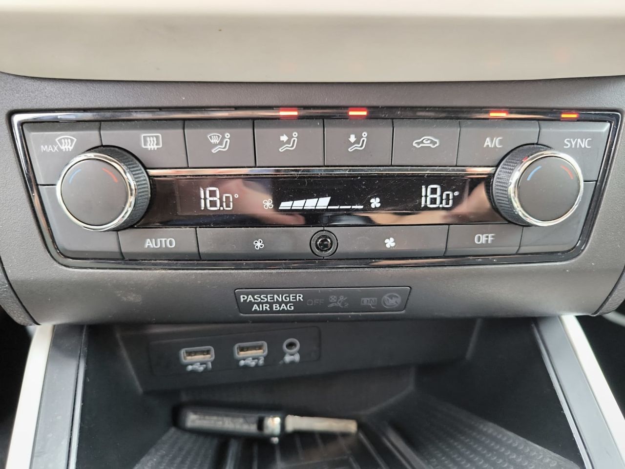 Seat Arona 1.6 TDI 95 CV STYLE  ECOMOTIVE  - Foto 2