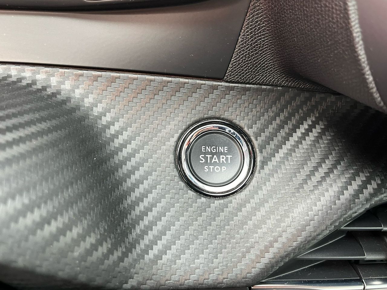 Peugeot e-2008 ACTIVE ELECTRICO 136 CV  - Foto 2