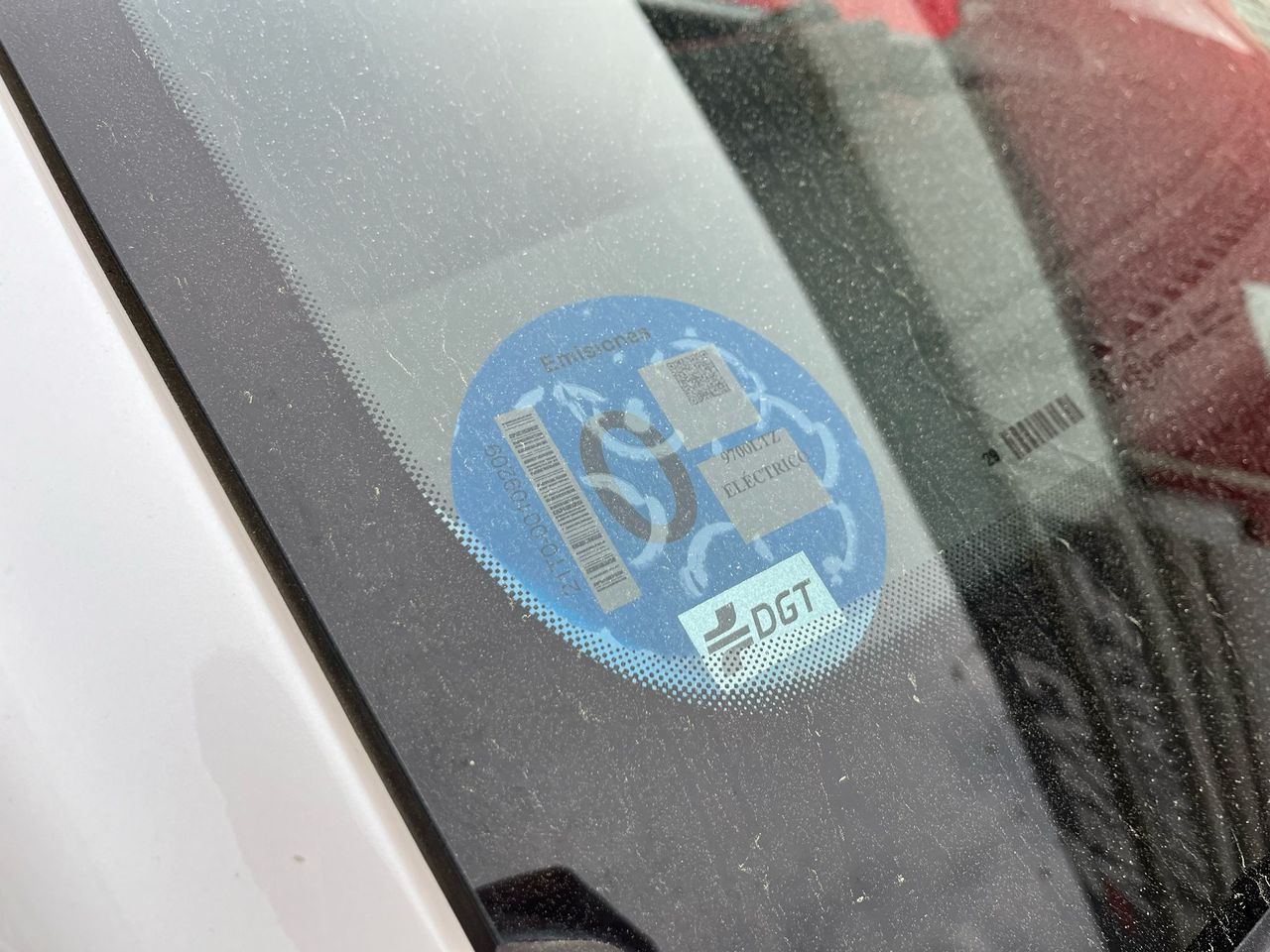 Peugeot e-2008 ACTIVE ELECTRICO 136 CV  - Foto 2