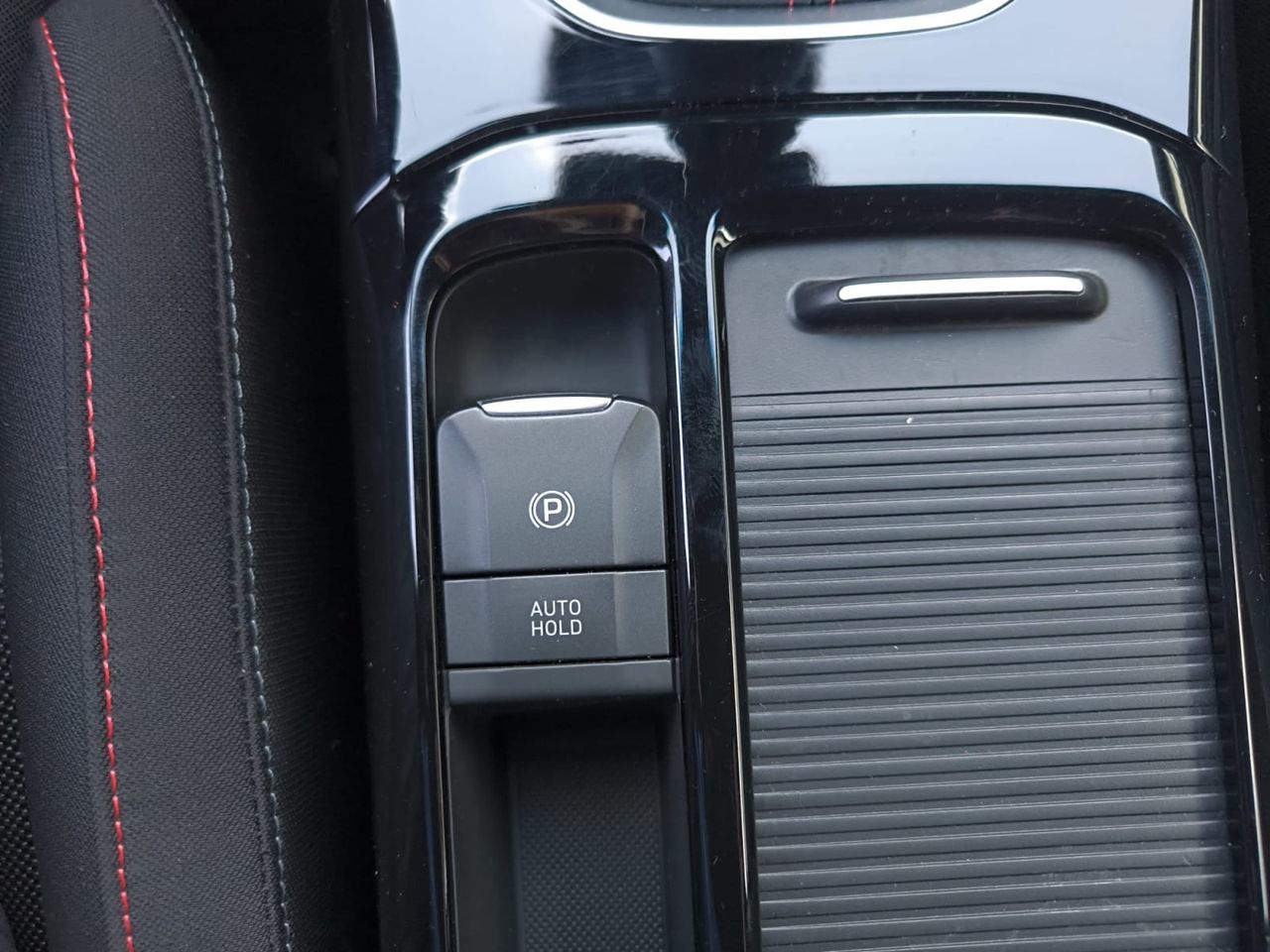 Hyundai i30 TGDI N-LINE FASTBACK 100 CV  - Foto 2