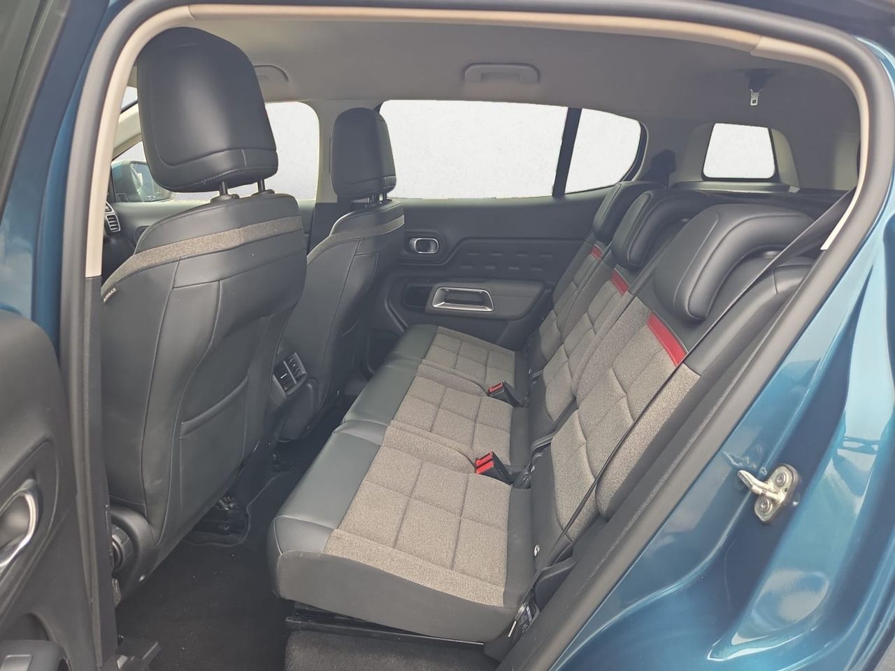 Citroën C5 Aircross HYBRID 225 e-EAT8 FEEL  - Foto 2