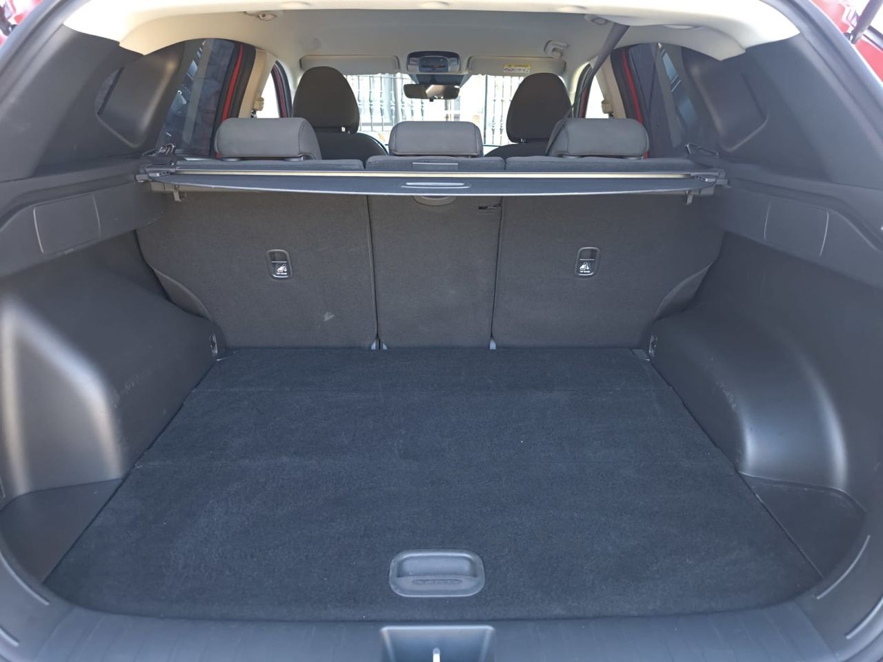 Hyundai Tucson 1.6 CRDI MAXX SAFE HIBRIDO DIESEL  - Foto 2