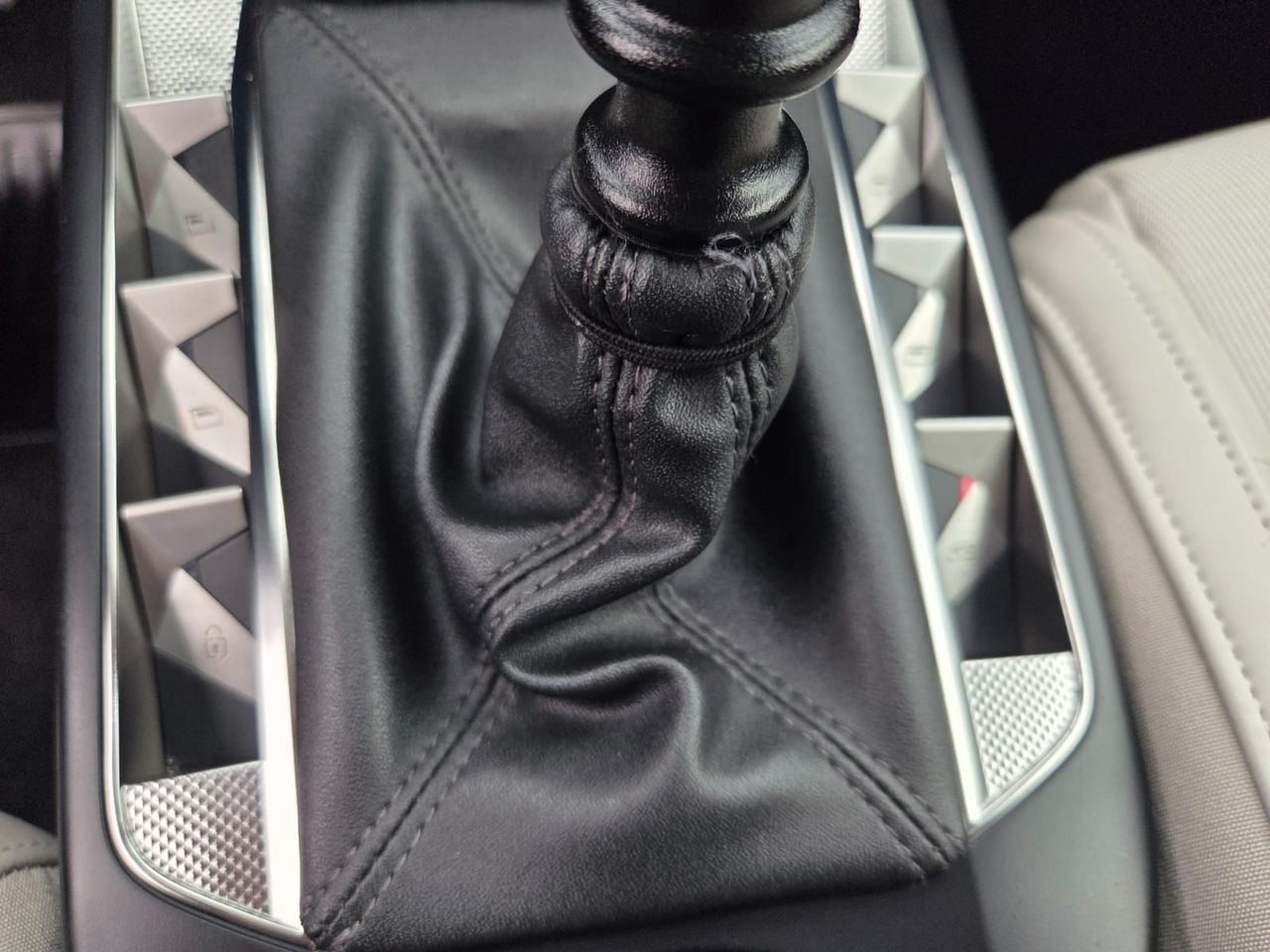 DS DS 3 CROSSBACK PURE TECH 100 CV CONNECTED CHIC  - Foto 2