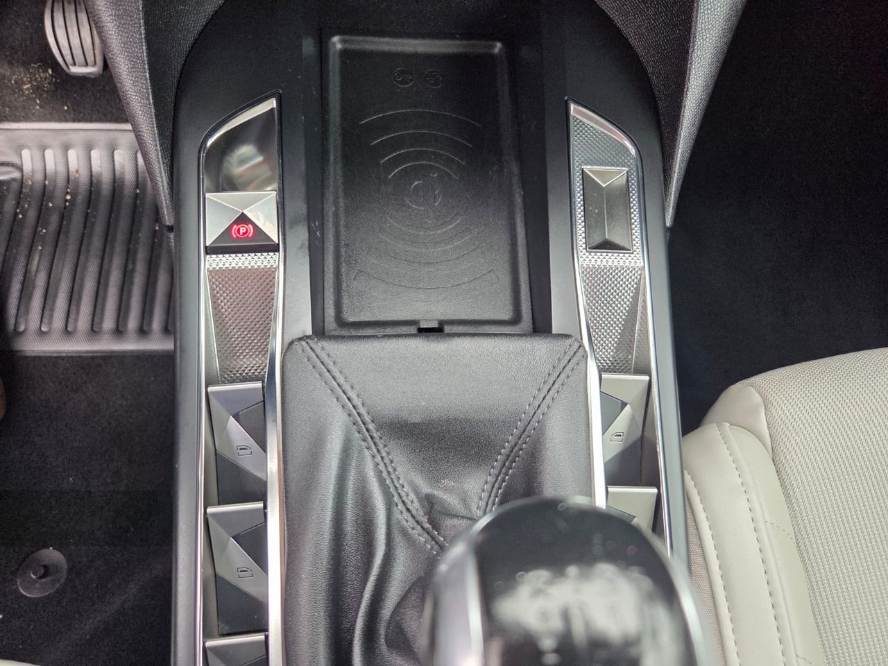 DS DS 3 CROSSBACK PURE TECH 100 CV CONNECTED CHIC  - Foto 2