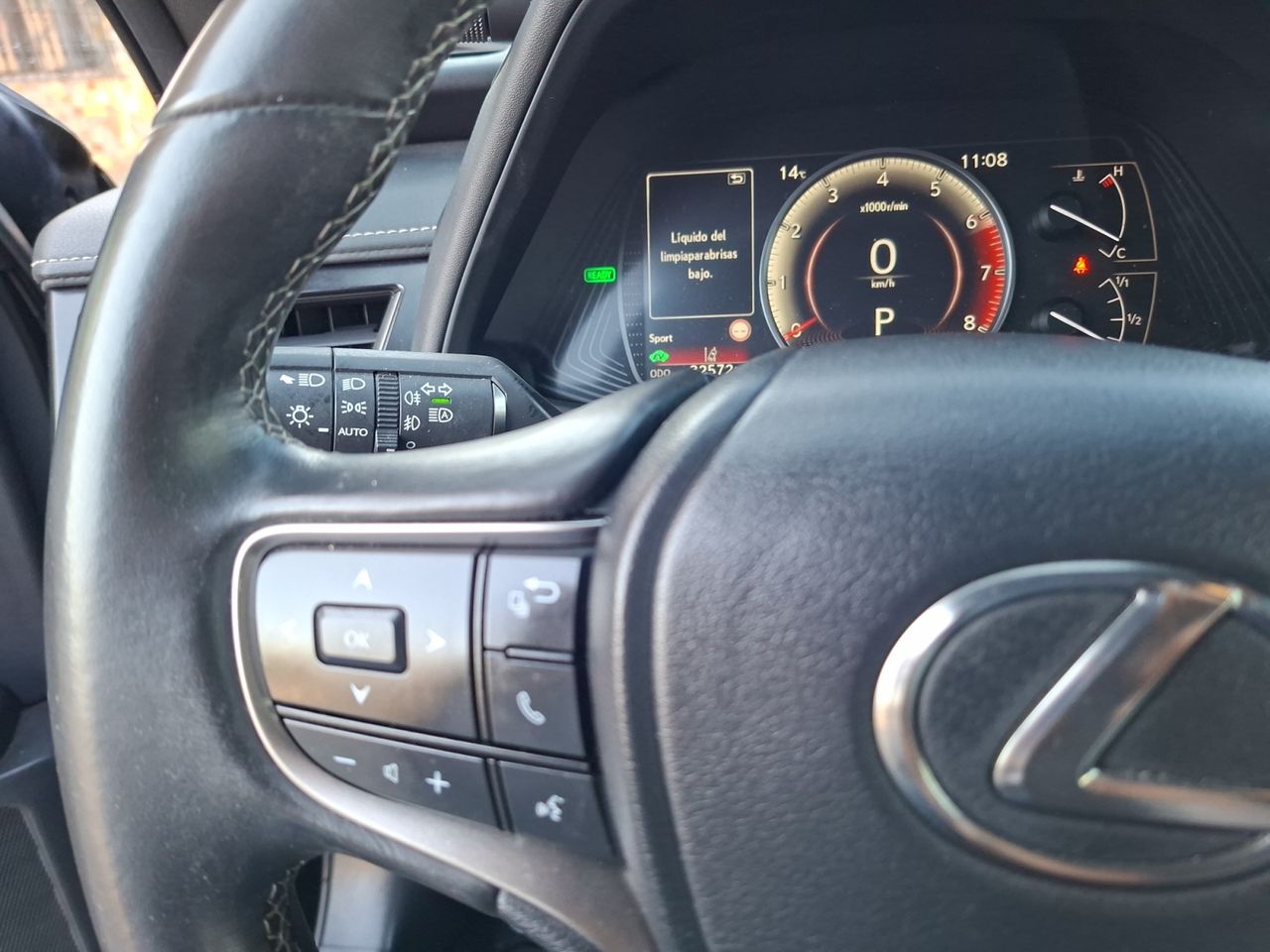 Lexus UX 2.0 250 H BUSINESS  - Foto 2