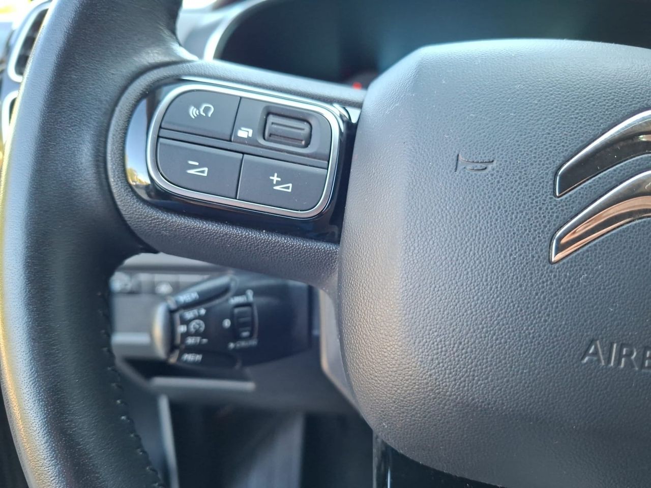 Citroën C5 Aircross HYBRID 225 e-EAT8 FEEL  - Foto 2