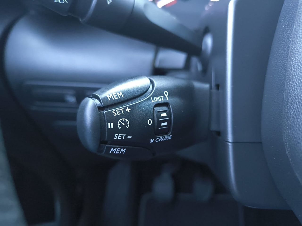 Citroën C3 Aircross BLUE HDI 110 C SERIES  - Foto 2