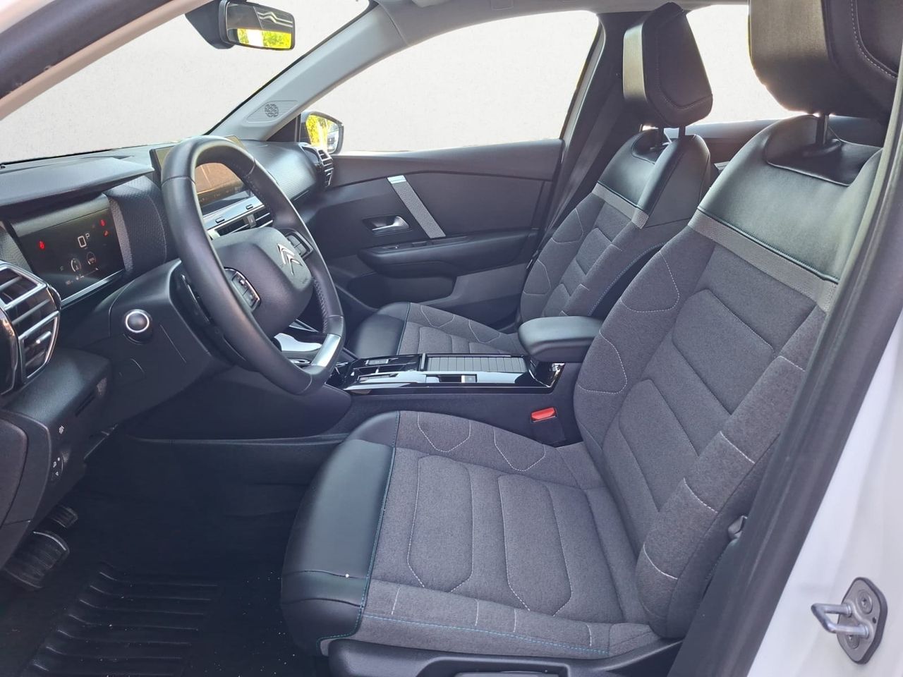 Citroën C4 BLUE HDI 130 CV EAT8 FEEL PACK  - Foto 2