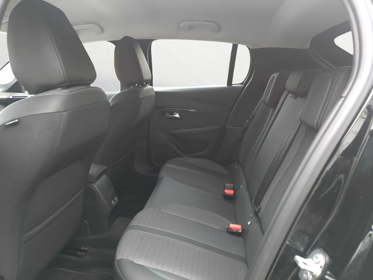 Peugeot 208 ALLURE PACK PURE TECH 100 CV  - Foto 2