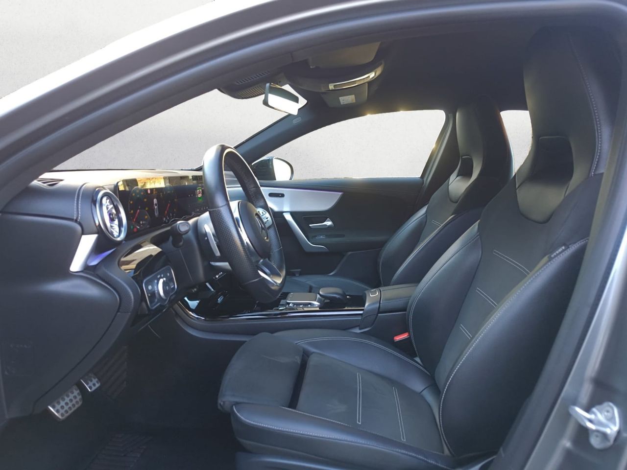 Mercedes Clase A 200 D AMG LINE+PAQUETE PREMIUM+SMARTPHONE  - Foto 2