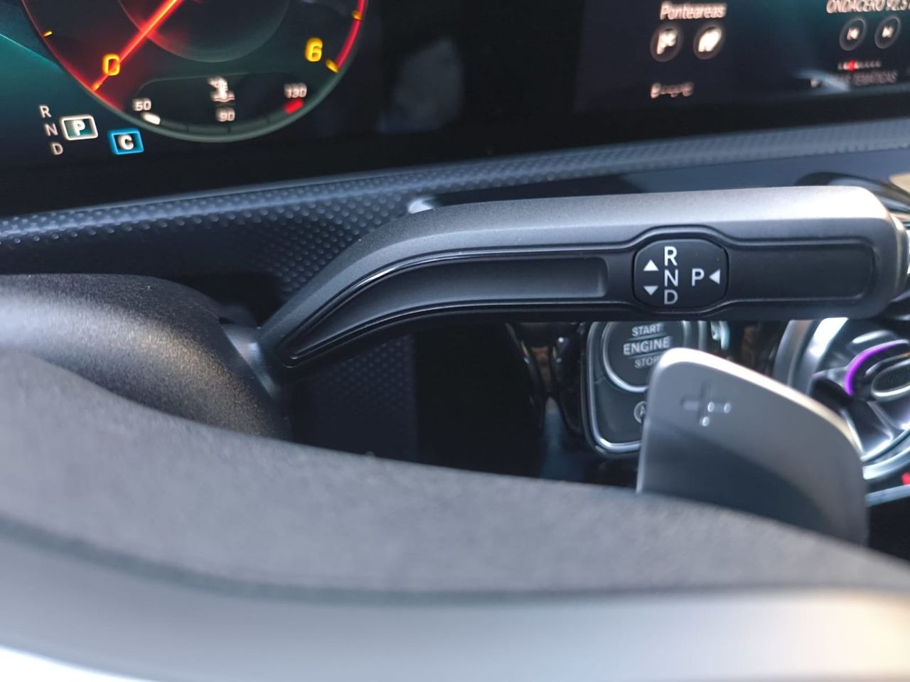 Mercedes Clase A 200 D AMG LINE+PAQUETE PREMIUM+SMARTPHONE  - Foto 2