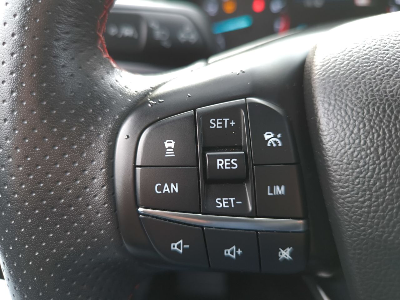 Ford Focus 1.0 ECOBOOST ST LINE 125 CV  - Foto 2