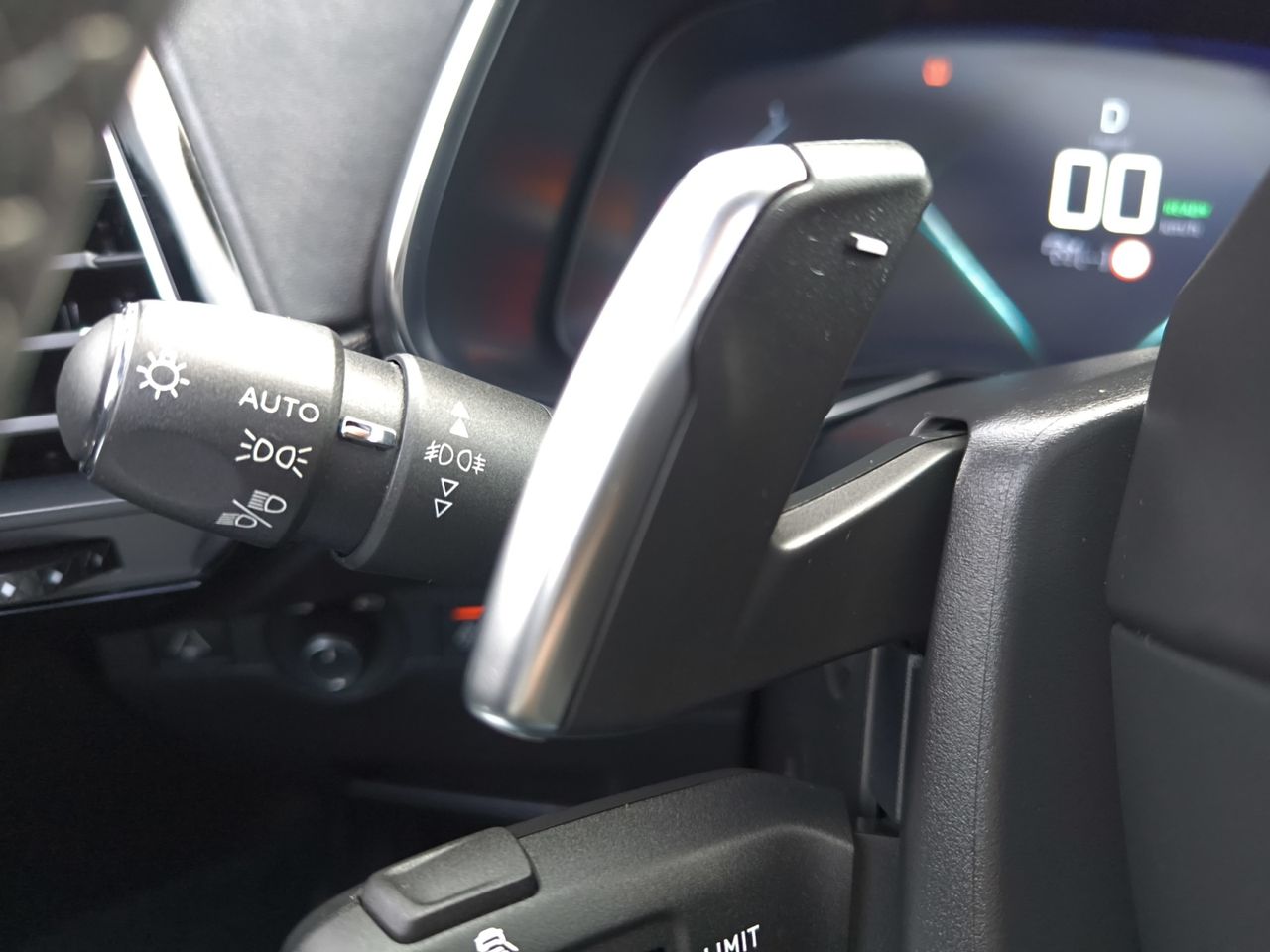 DS DS 7 Crossback E TENSE 300 4X4 LOUVRE  - Foto 2