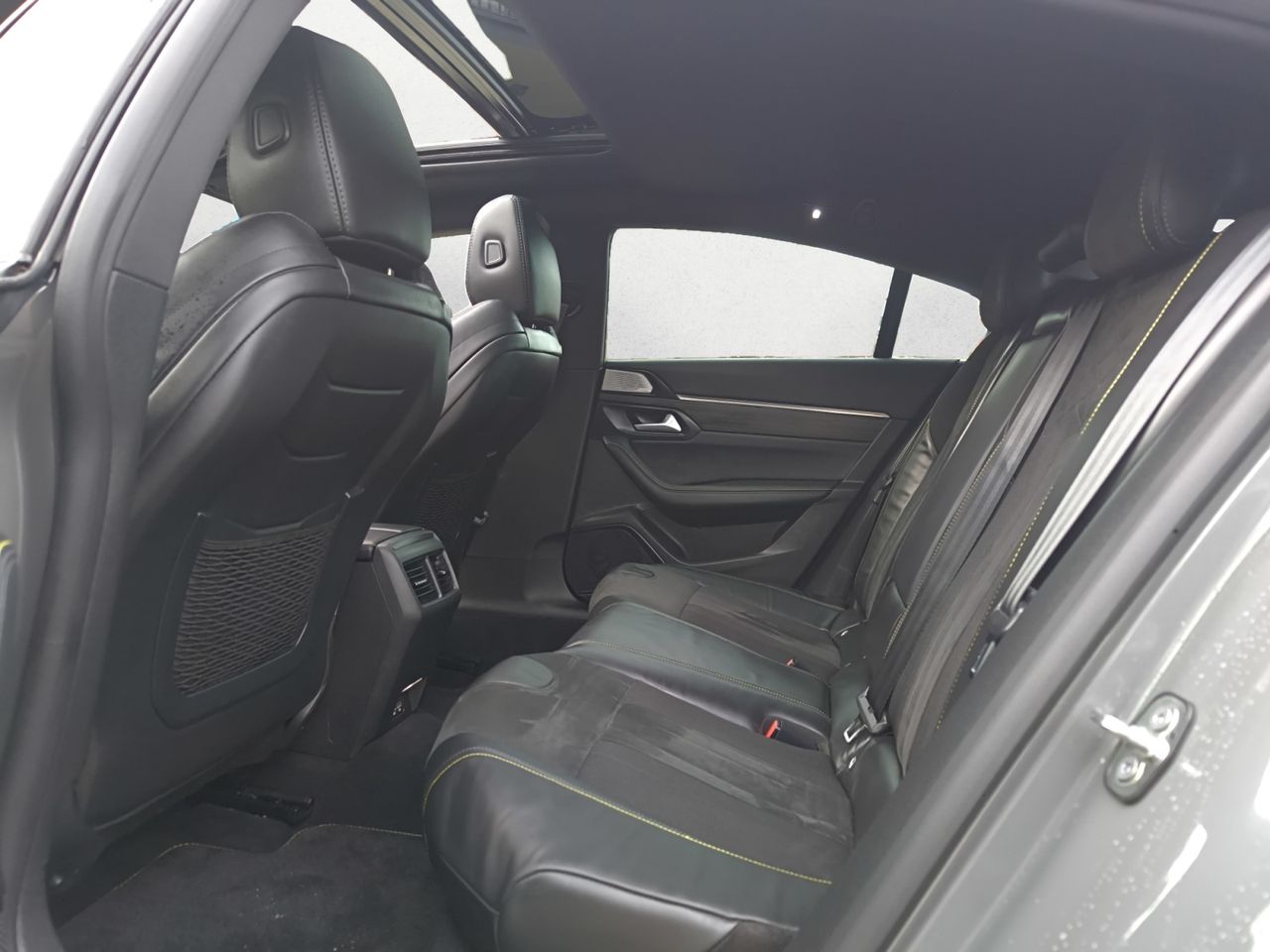 Peugeot 508 PSE PLUG IN HYBRID 360 e EAT8  - Foto 2