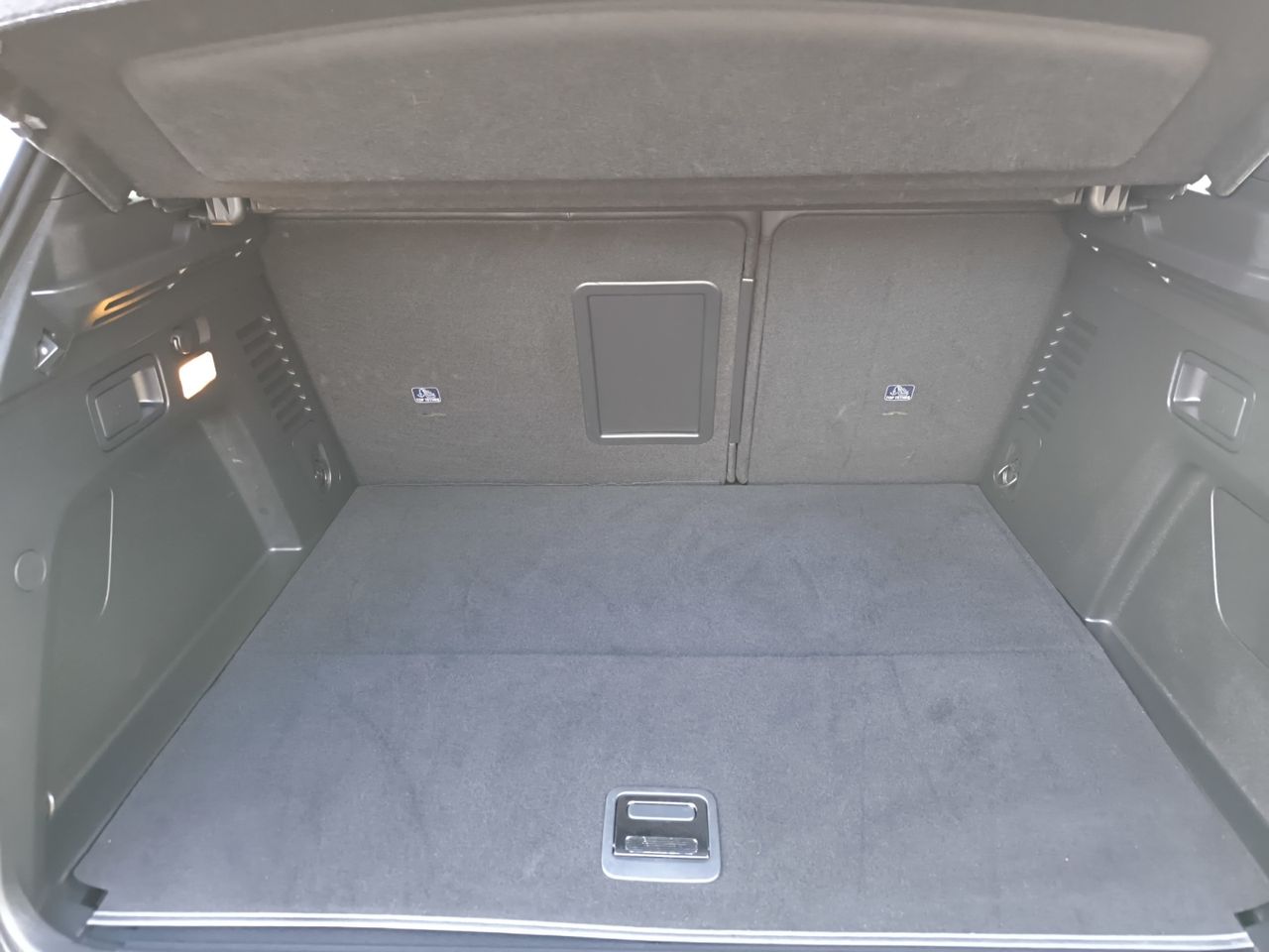 Peugeot 3008 Hybrid ALLURE PACK PLUG IN HYBRID 225 e EAT8  - Foto 2