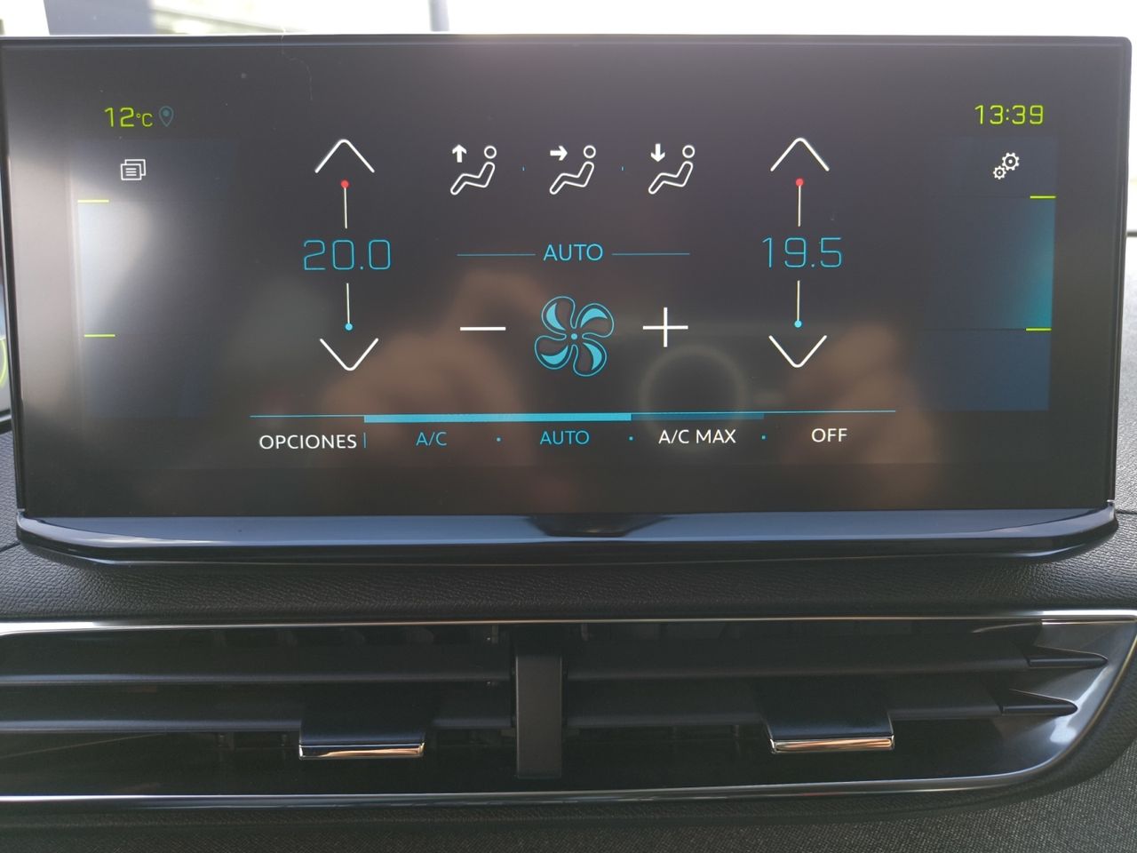 Peugeot 3008 Hybrid ALLURE PACK PLUG IN HYBRID 225 e EAT8  - Foto 2