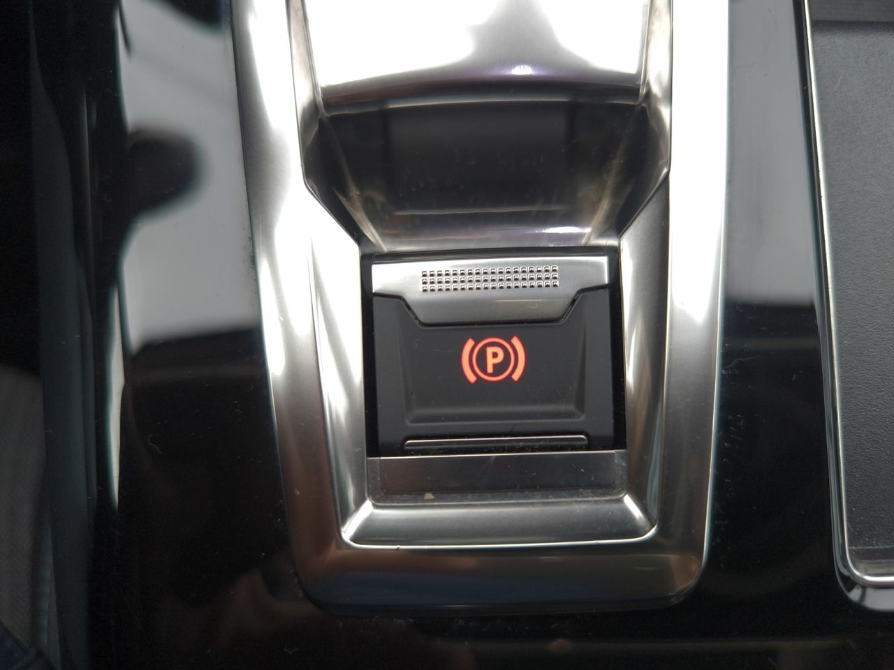 Peugeot 3008 Hybrid ALLURE PACK PLUG-IN HYBRID 225 e-EAT8  - Foto 2